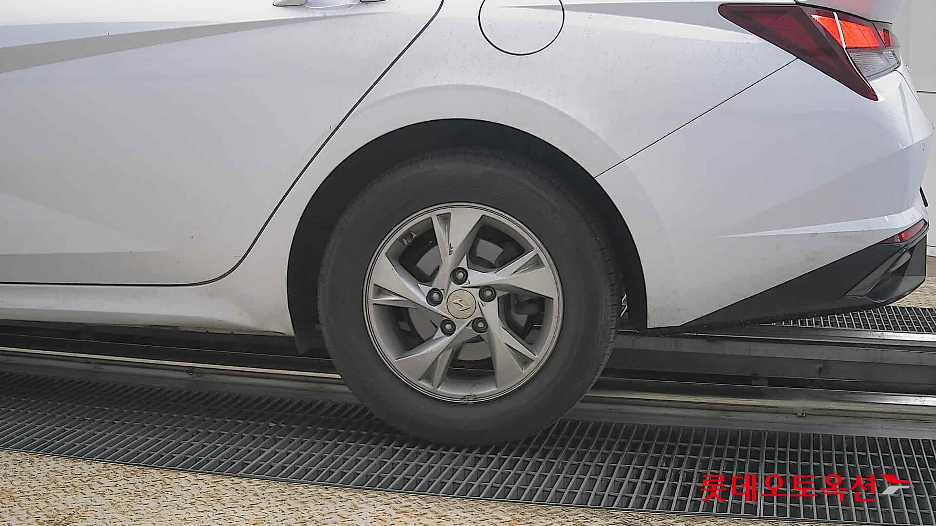 현대자동차 아반떼 2021 - 이미지 26