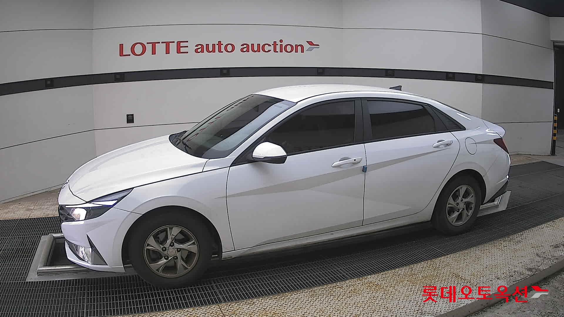 هيونداي إلانترا 2021 - صورة 12