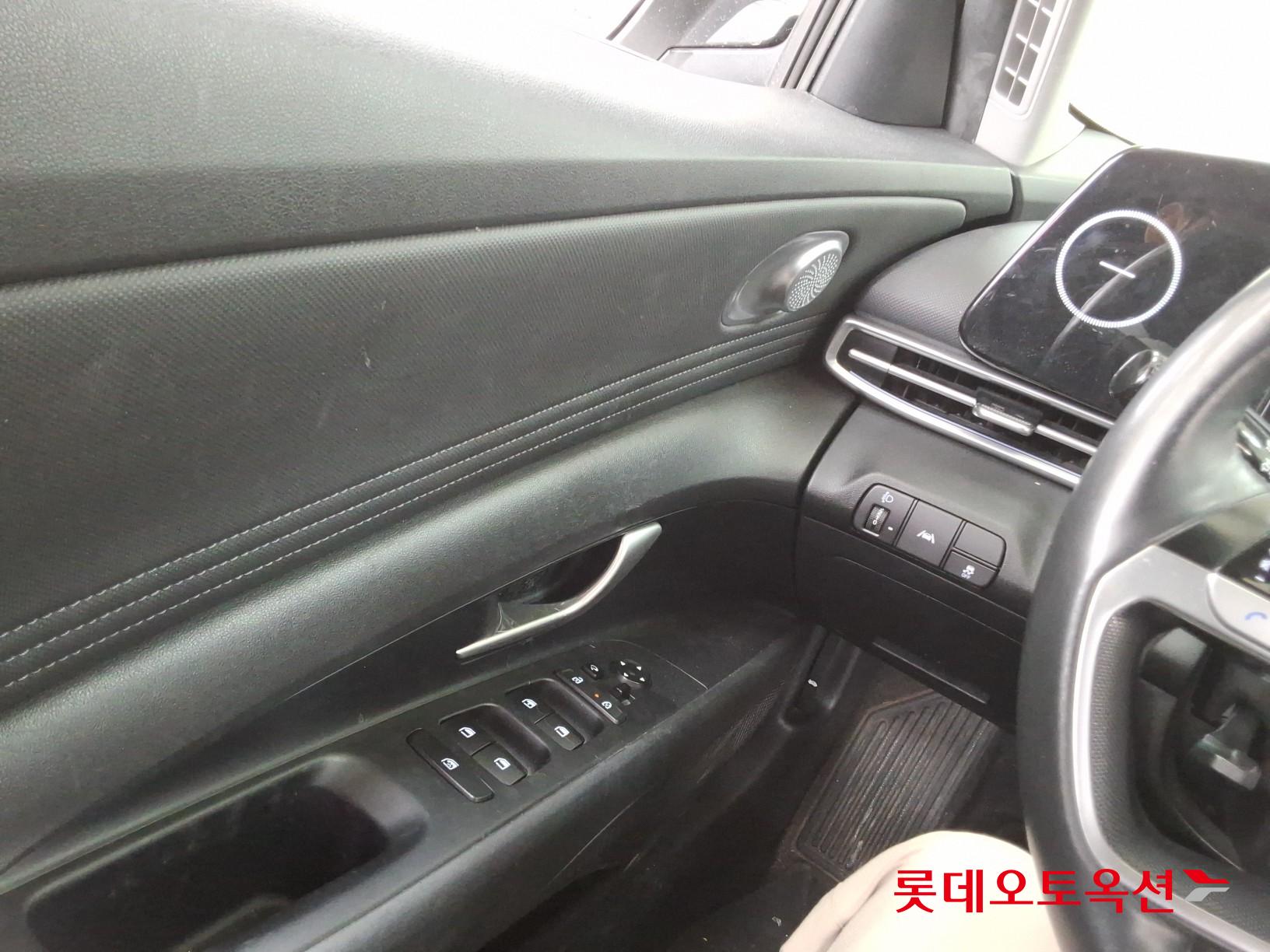 هيونداي إلانترا 2021 - صورة 29