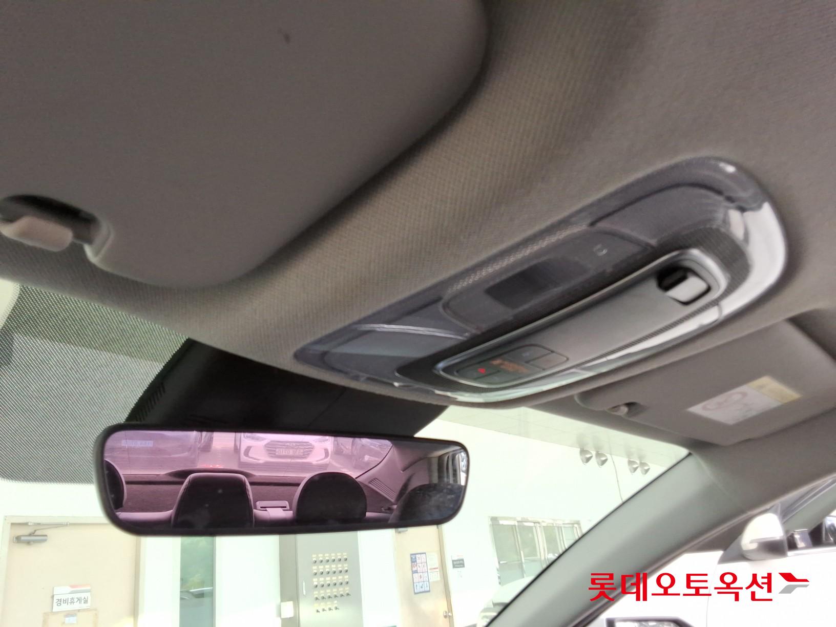 هيونداي إلانترا 2021 - صورة 31