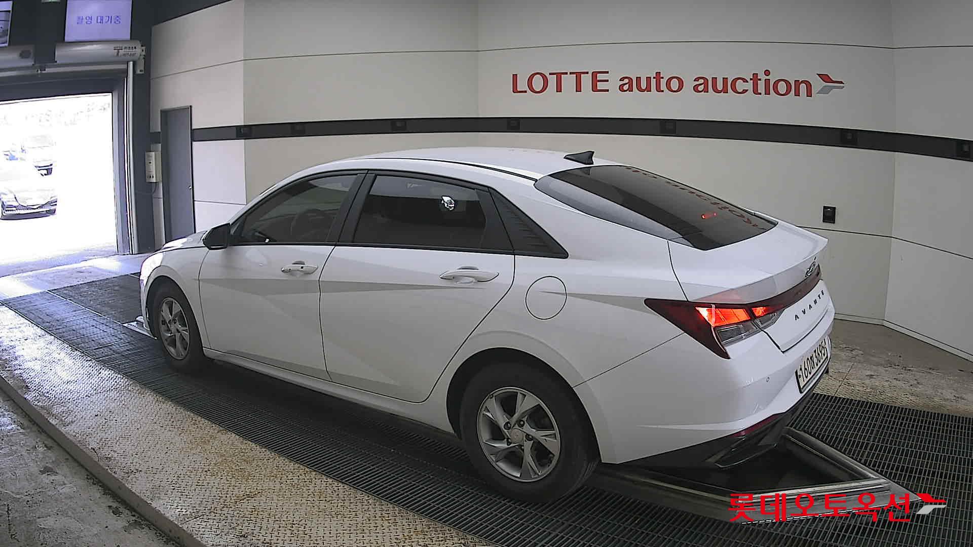 현대자동차 아반떼 2021 - 이미지 15
