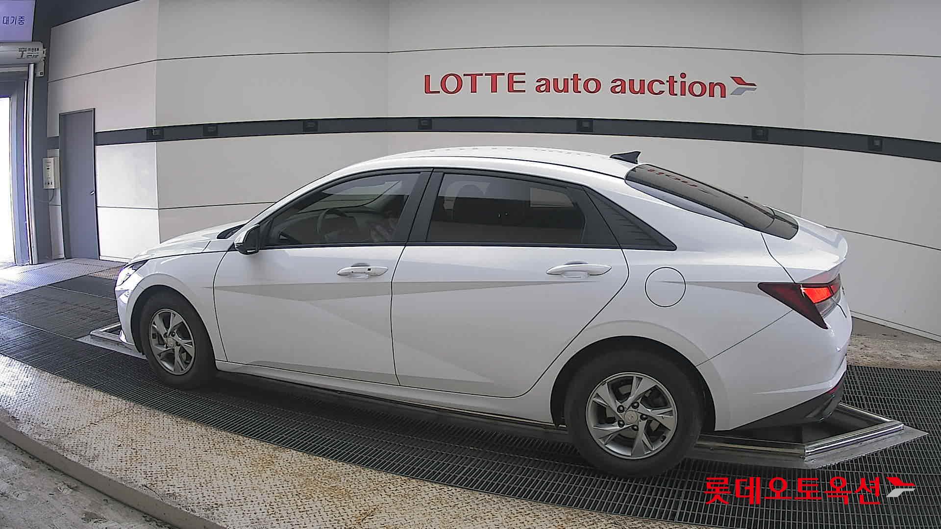 현대자동차 아반떼 2021 - 이미지 14