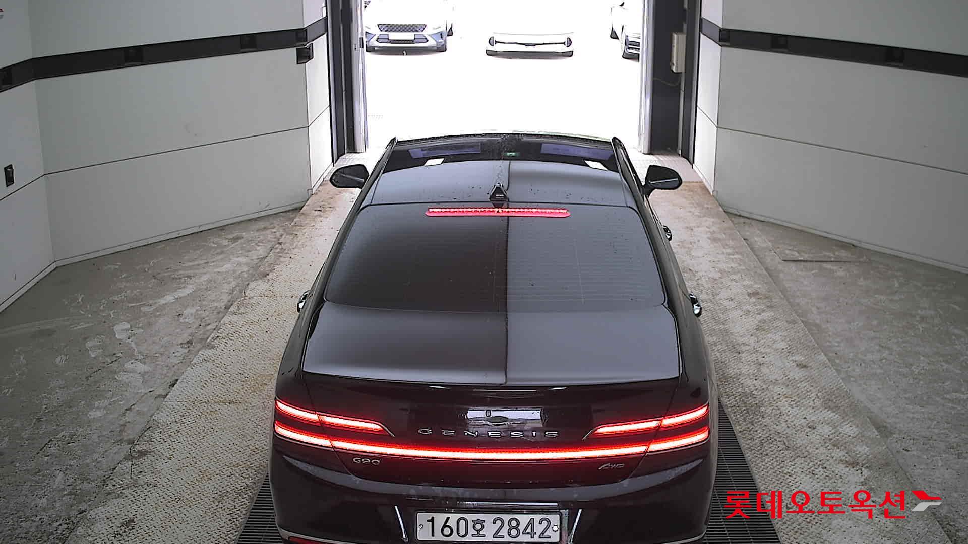 Genesis G90 - 17