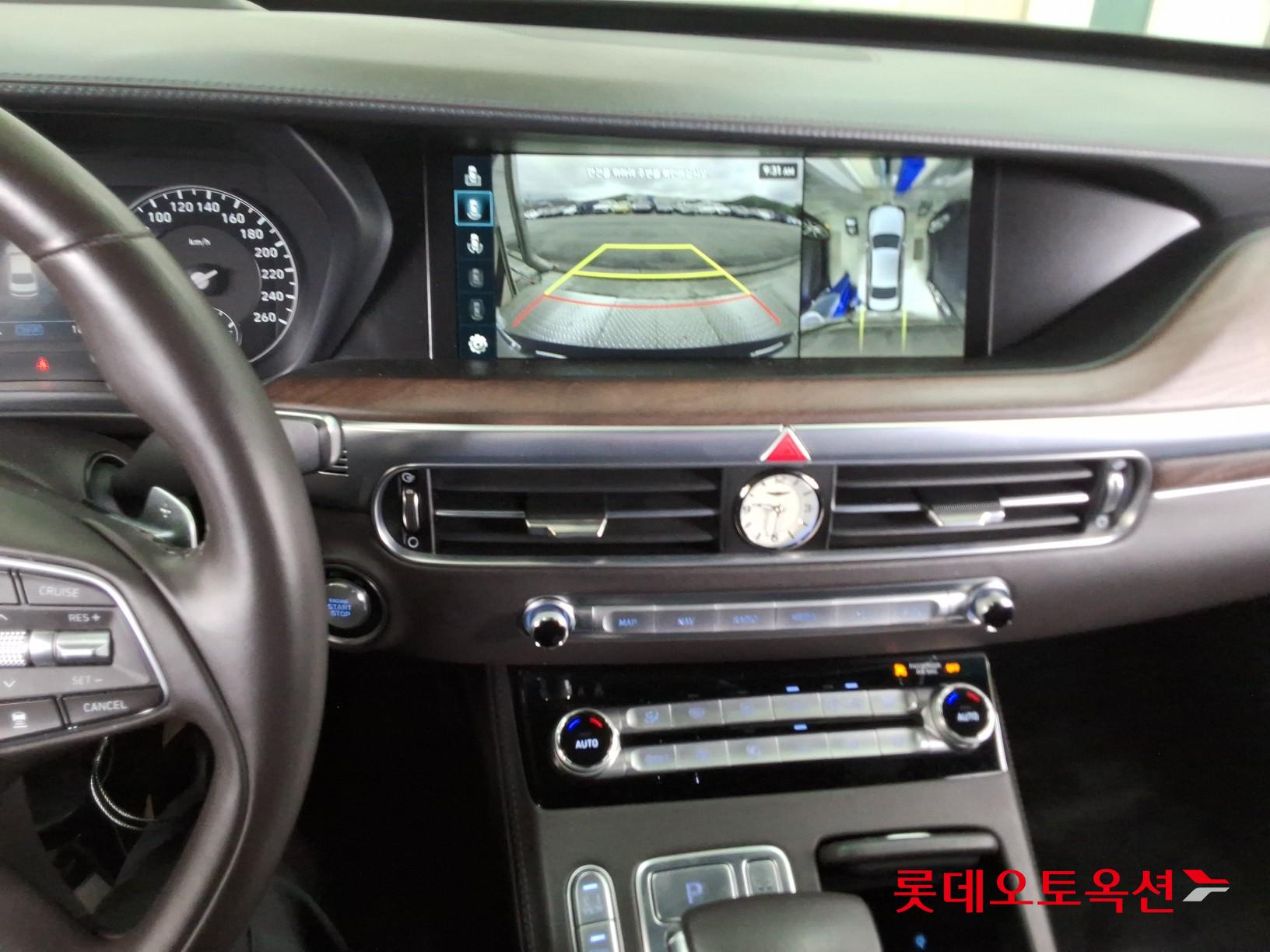 Genesis G90 - 33