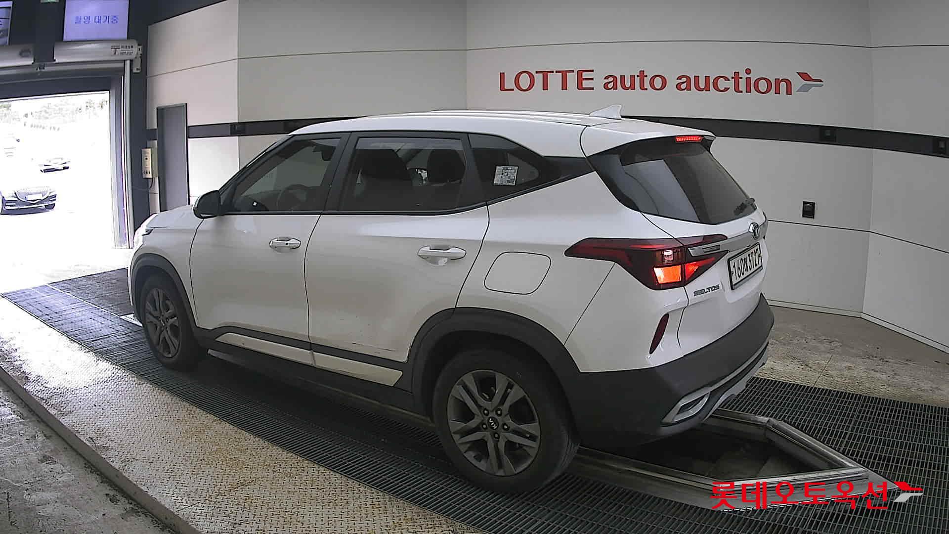 كيا سيلتوس 2022 - صورة 15