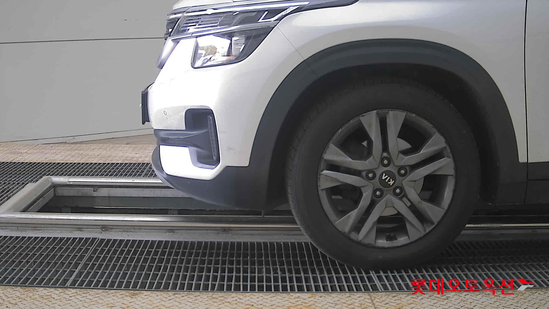 كيا سيلتوس 2022 - صورة 25