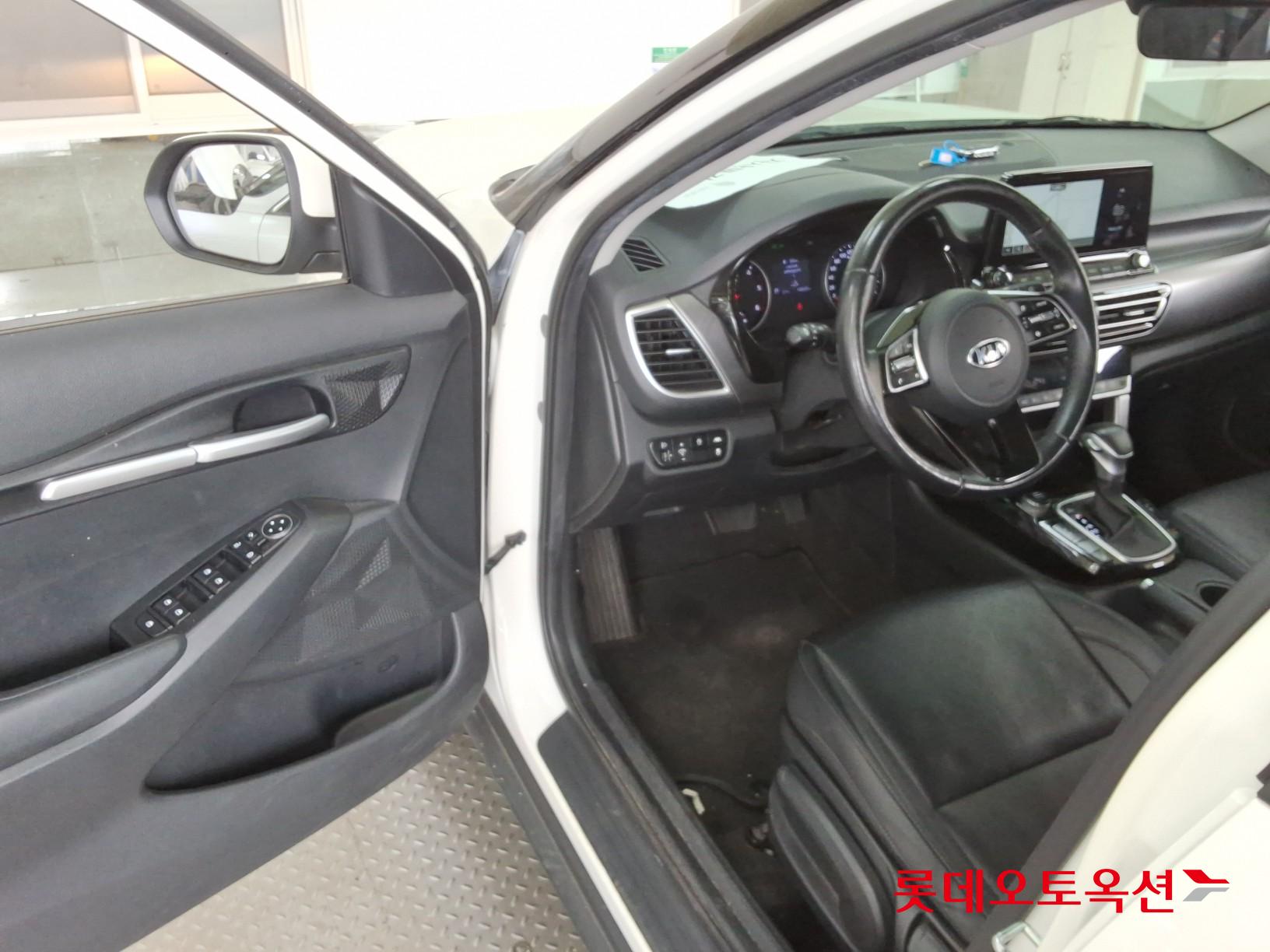 كيا سيلتوس 2022 - صورة 37