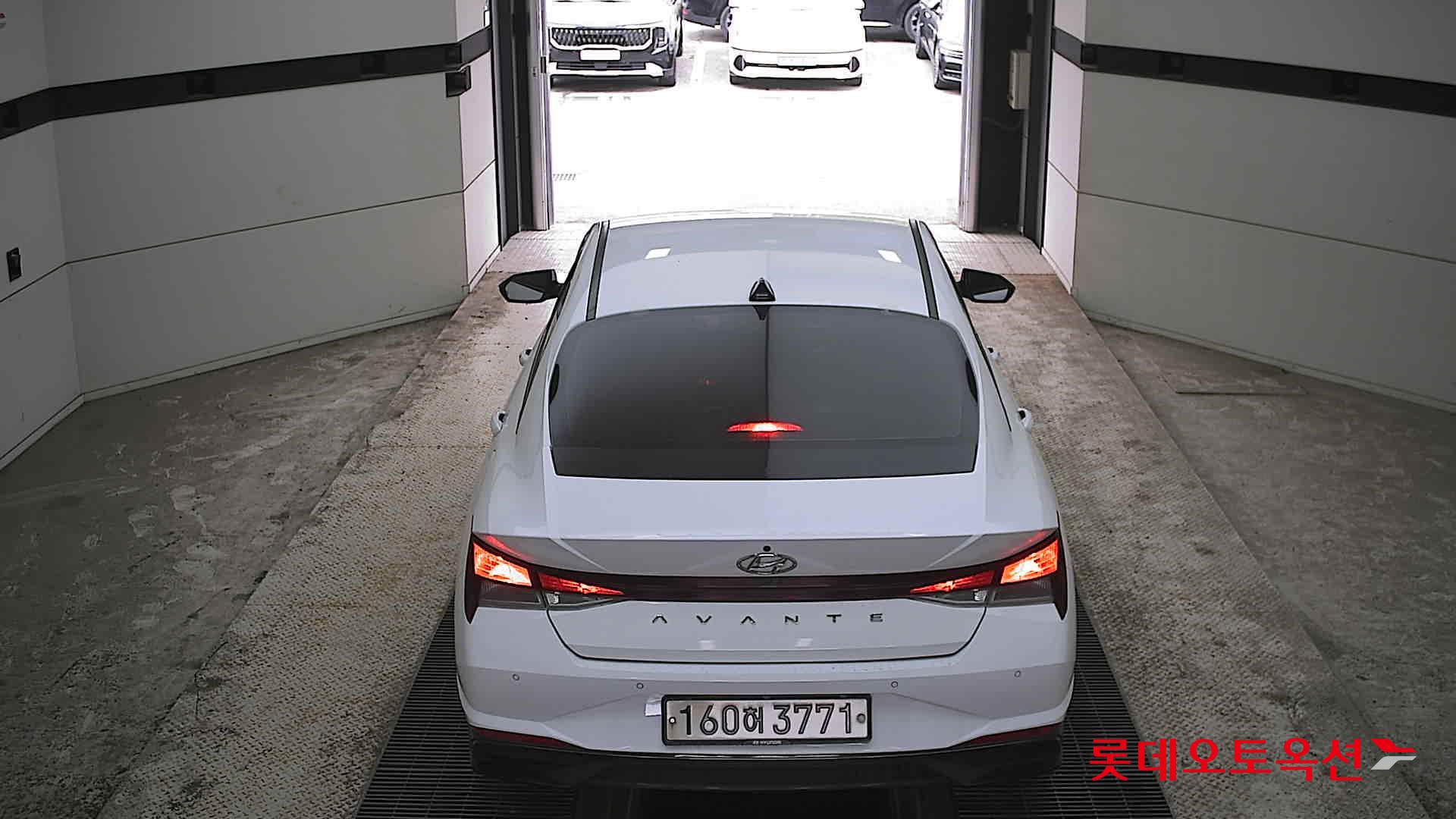 هيونداي إلانترا 2021 - صورة 17