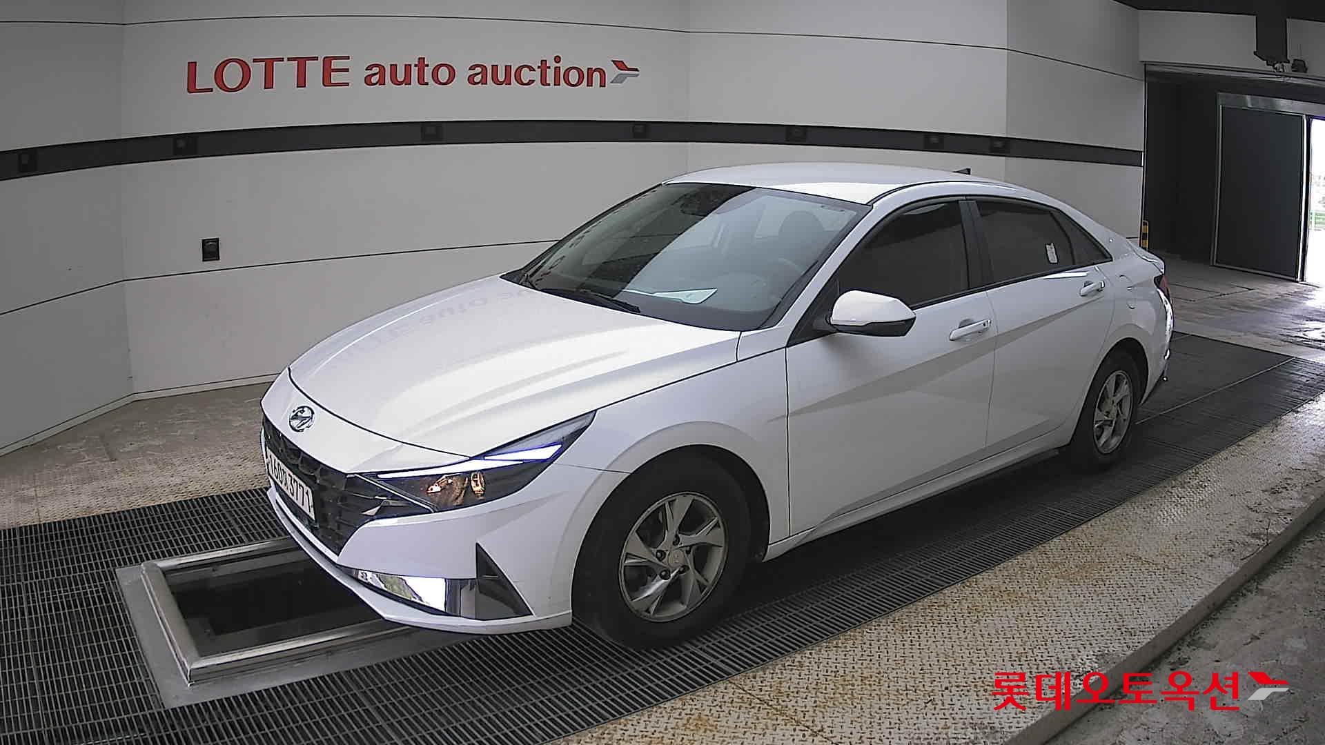 هيونداي إلانترا 2021 - صورة 11