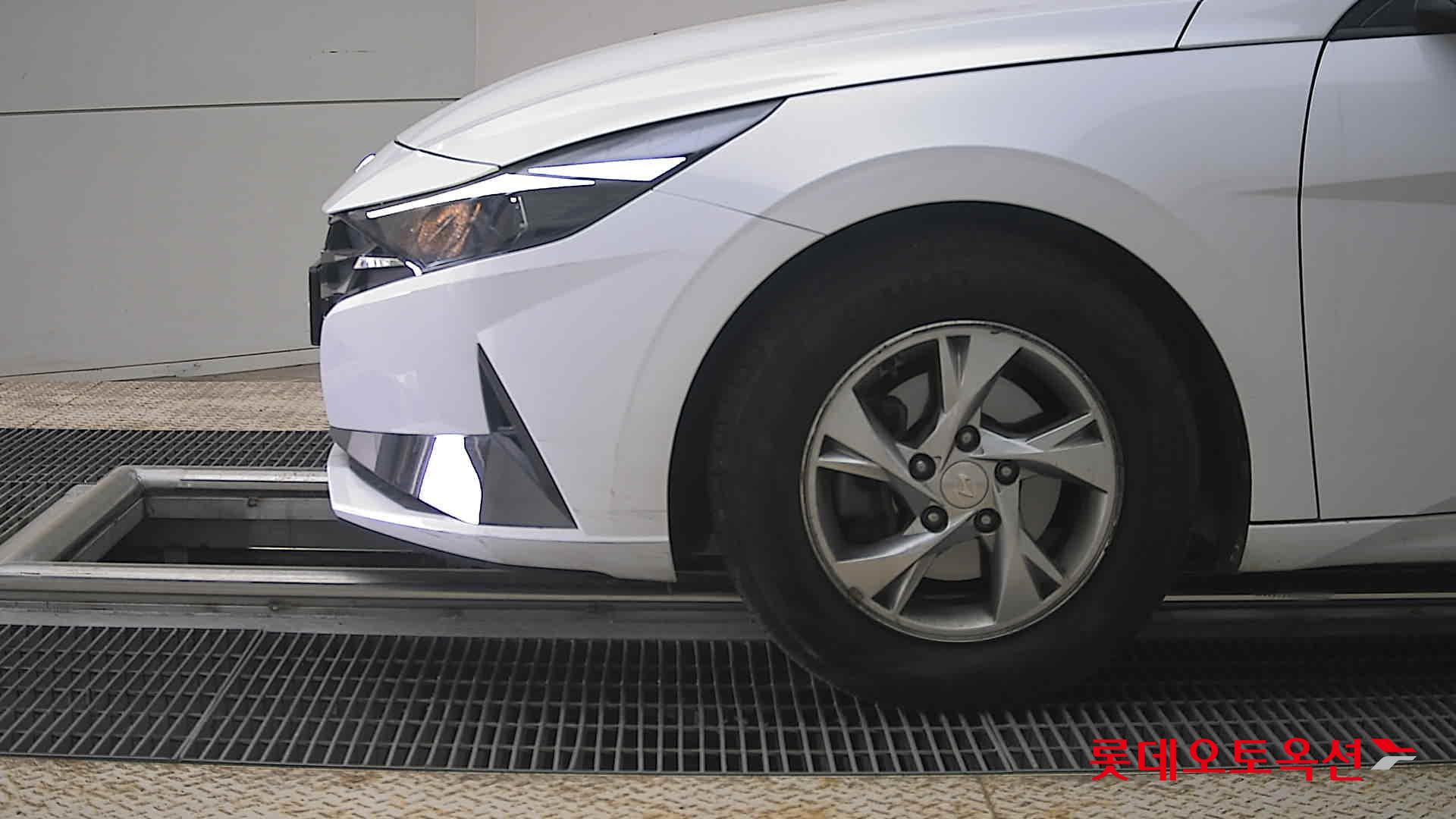 هيونداي إلانترا 2021 - صورة 25