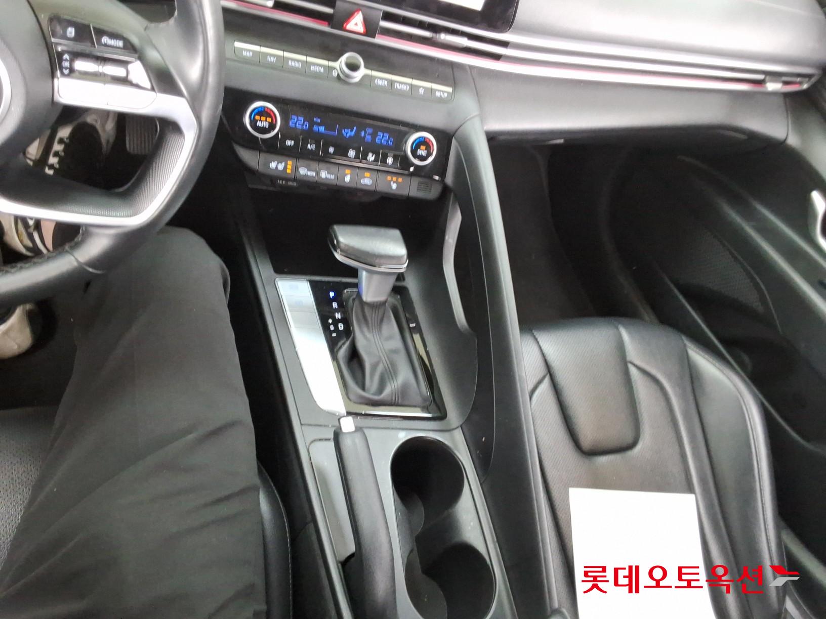 هيونداي إلانترا 2021 - صورة 34