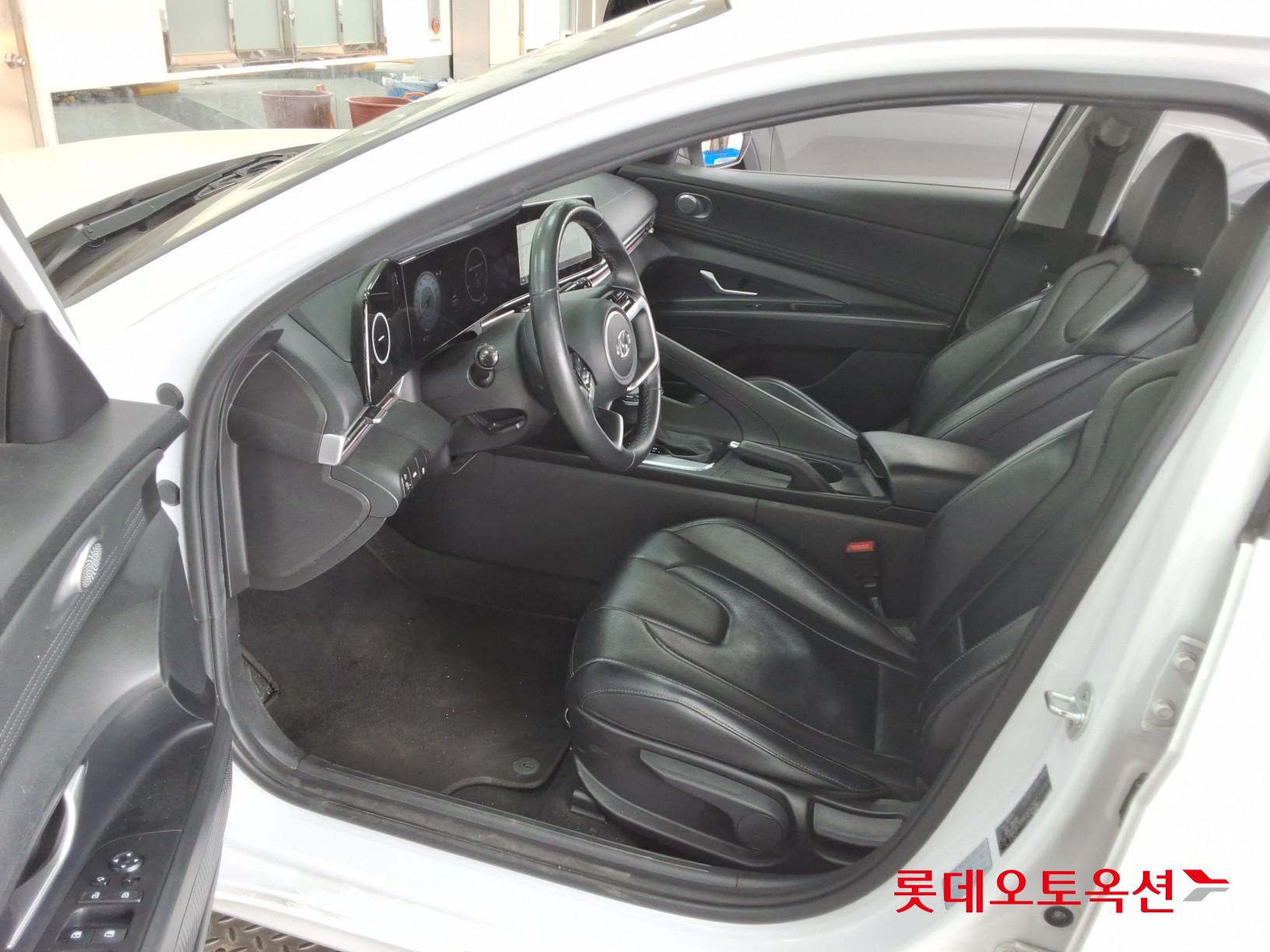 هيونداي إلانترا 2021 - صورة 36