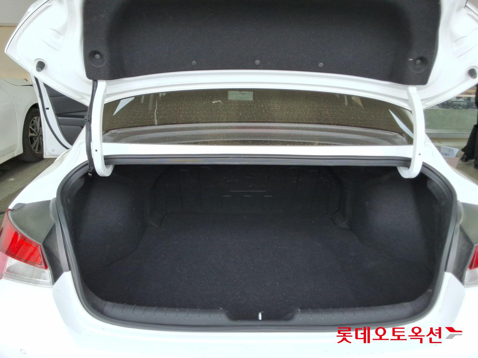 هيونداي إلانترا 2021 - صورة 9