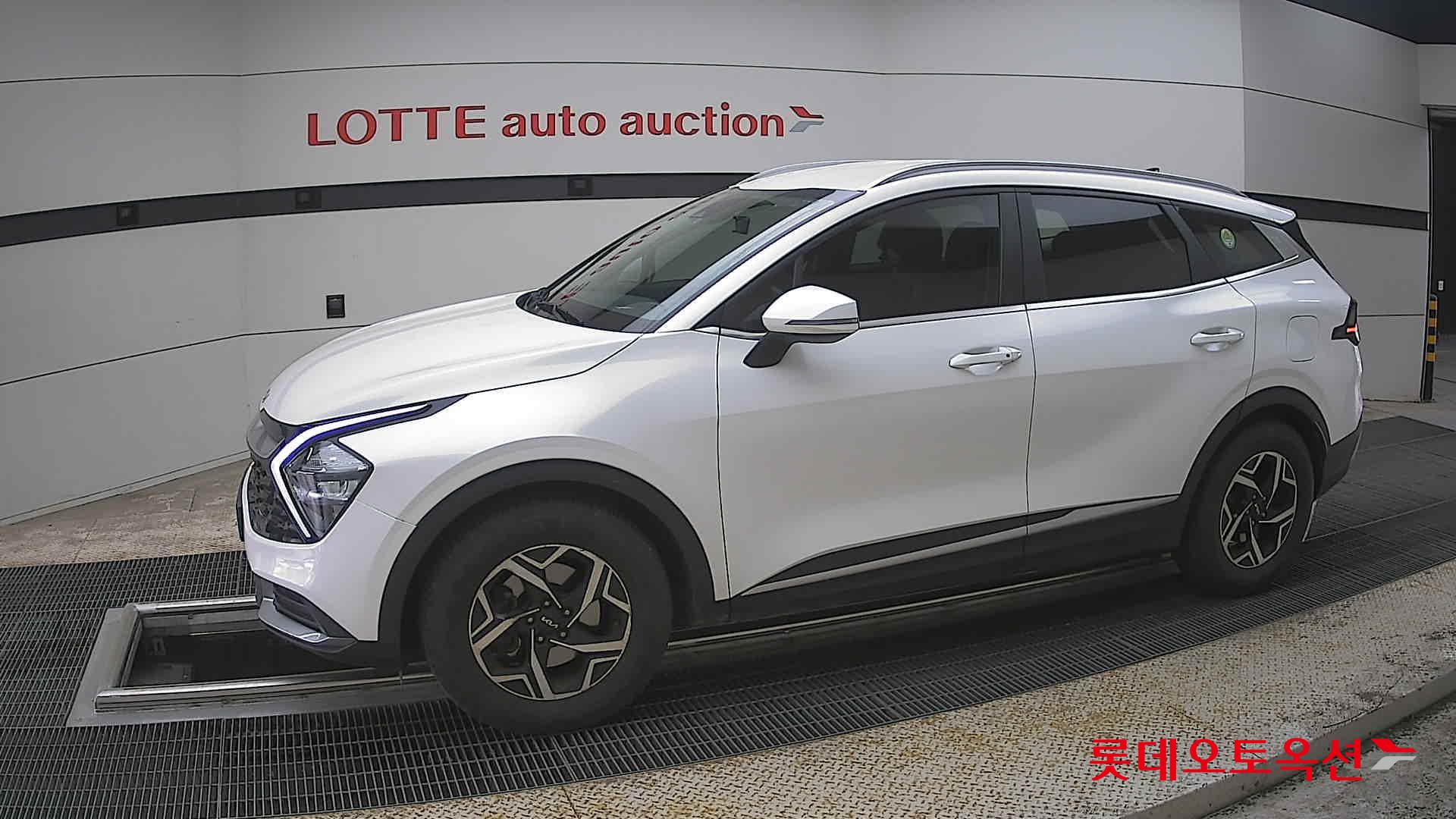 Kia Sportage 2022 - Image 12