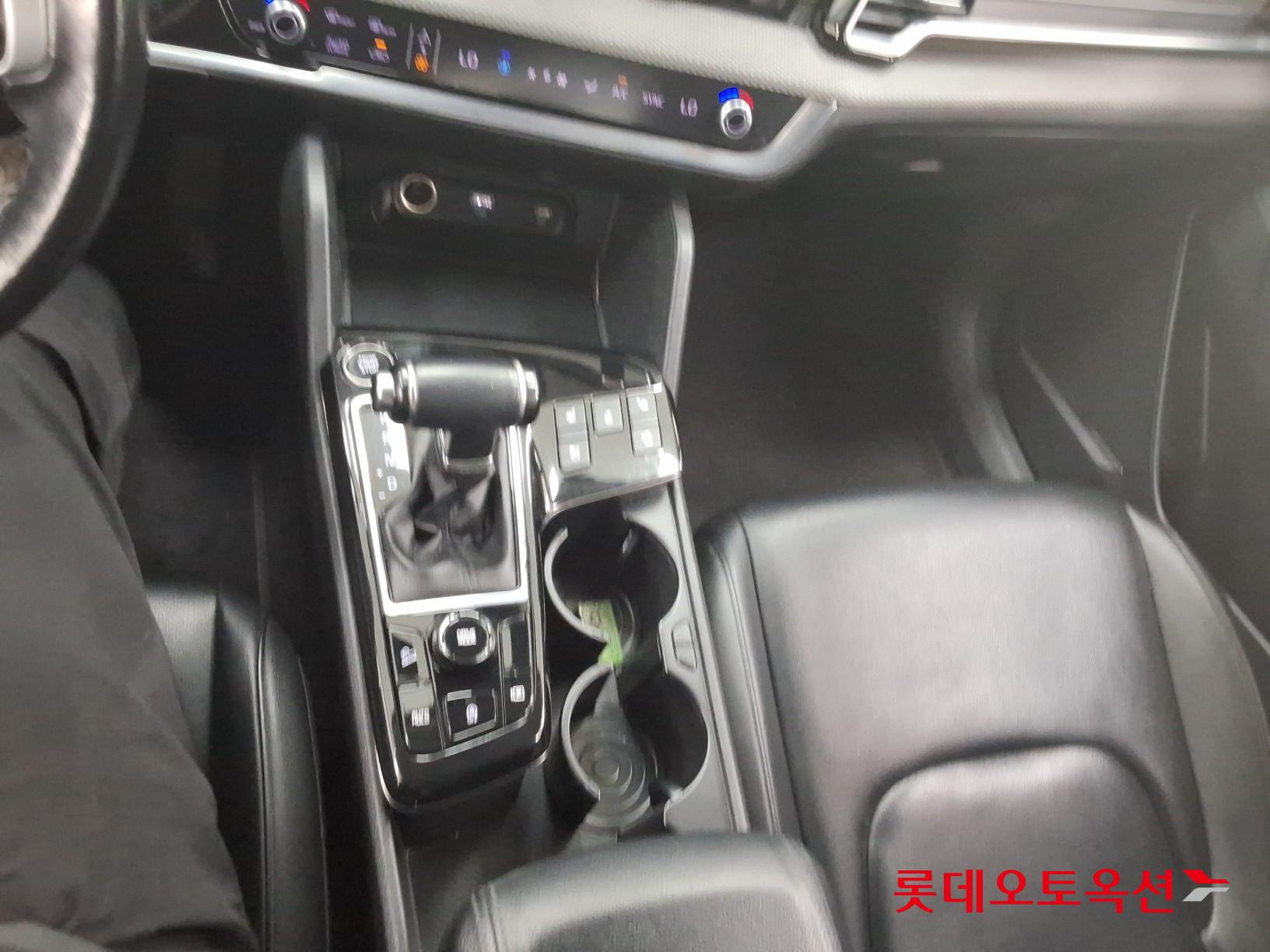 Kia Sportage 2022 - Image 35