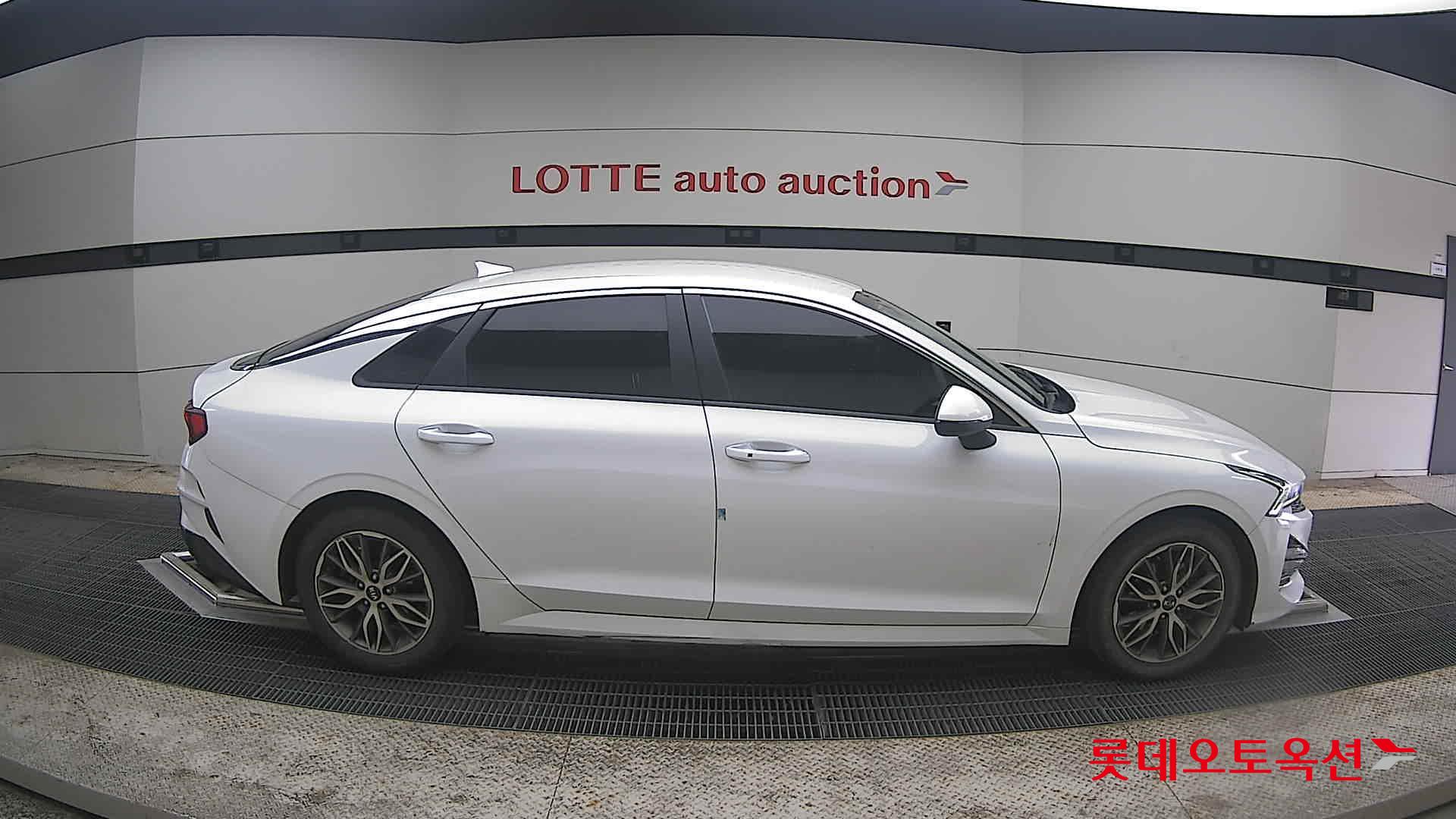 Kia K5 2021 - Image 21