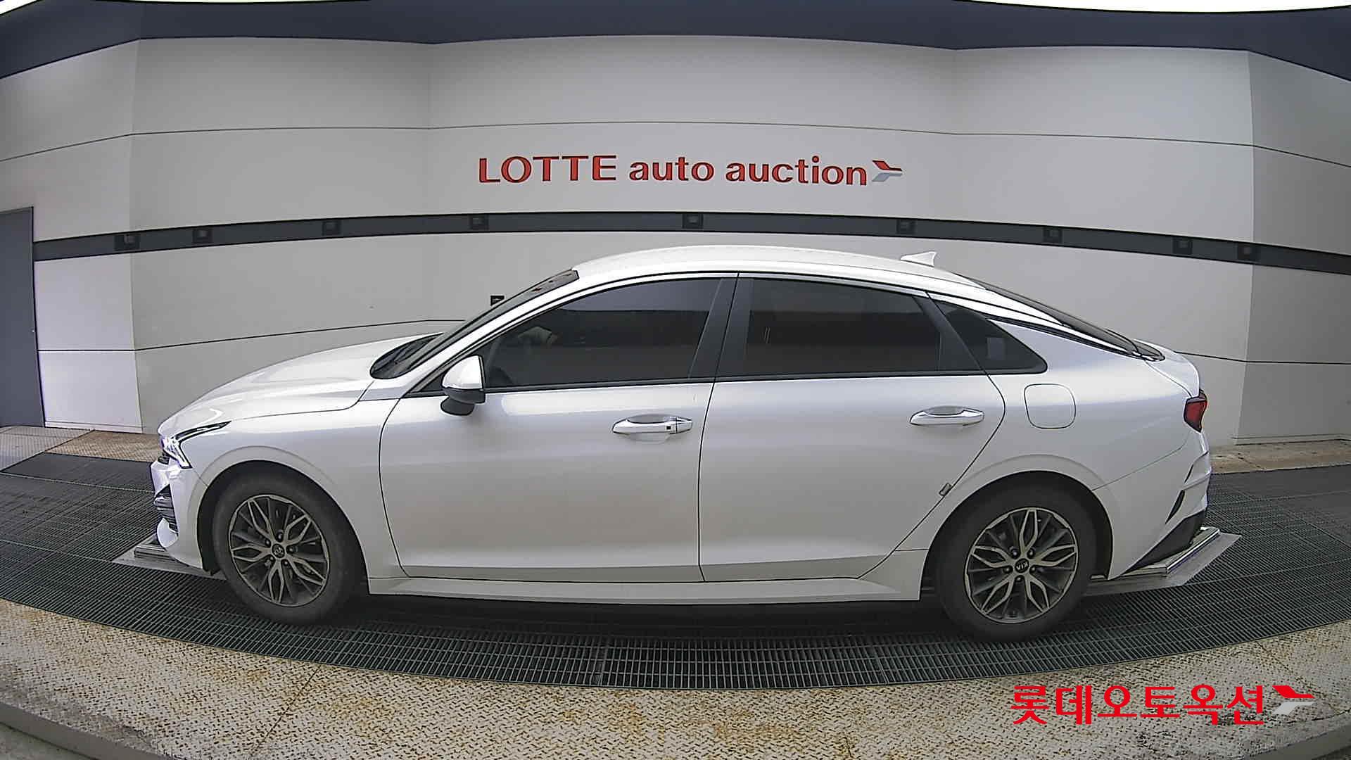 Kia K5 2021 - Image 13