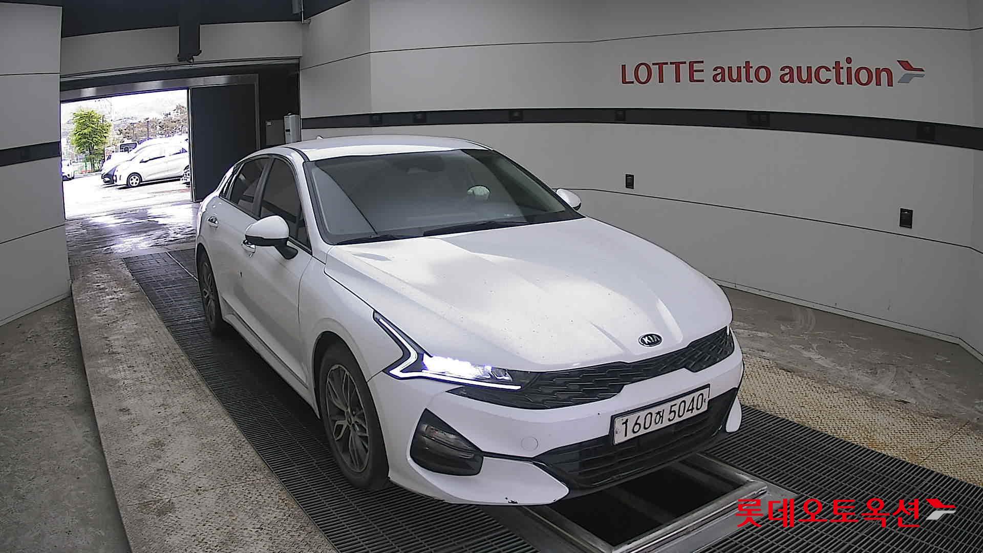 Kia K5 2021 - Image 24