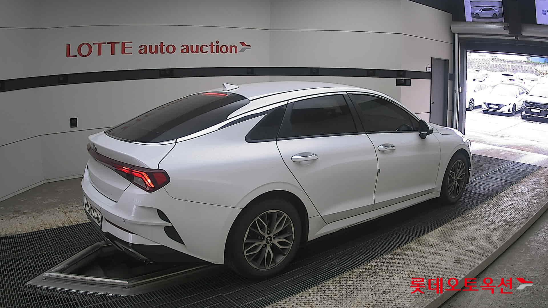 Kia K5 2021 - Image 19