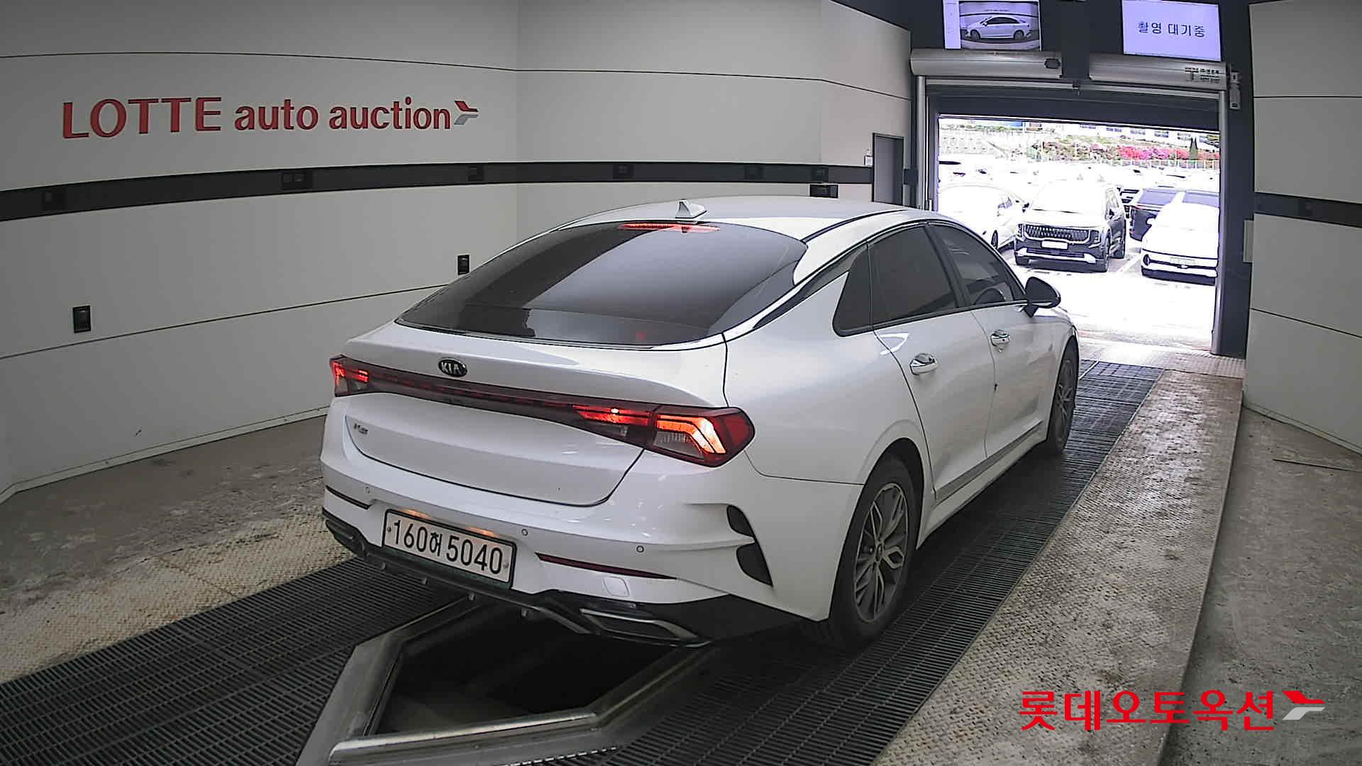 Kia K5 2021 - Image 18