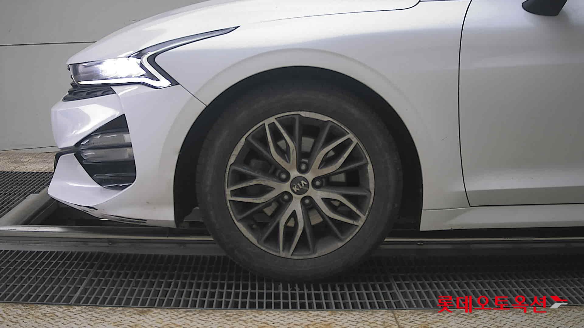 Kia K5 2021 - Image 25