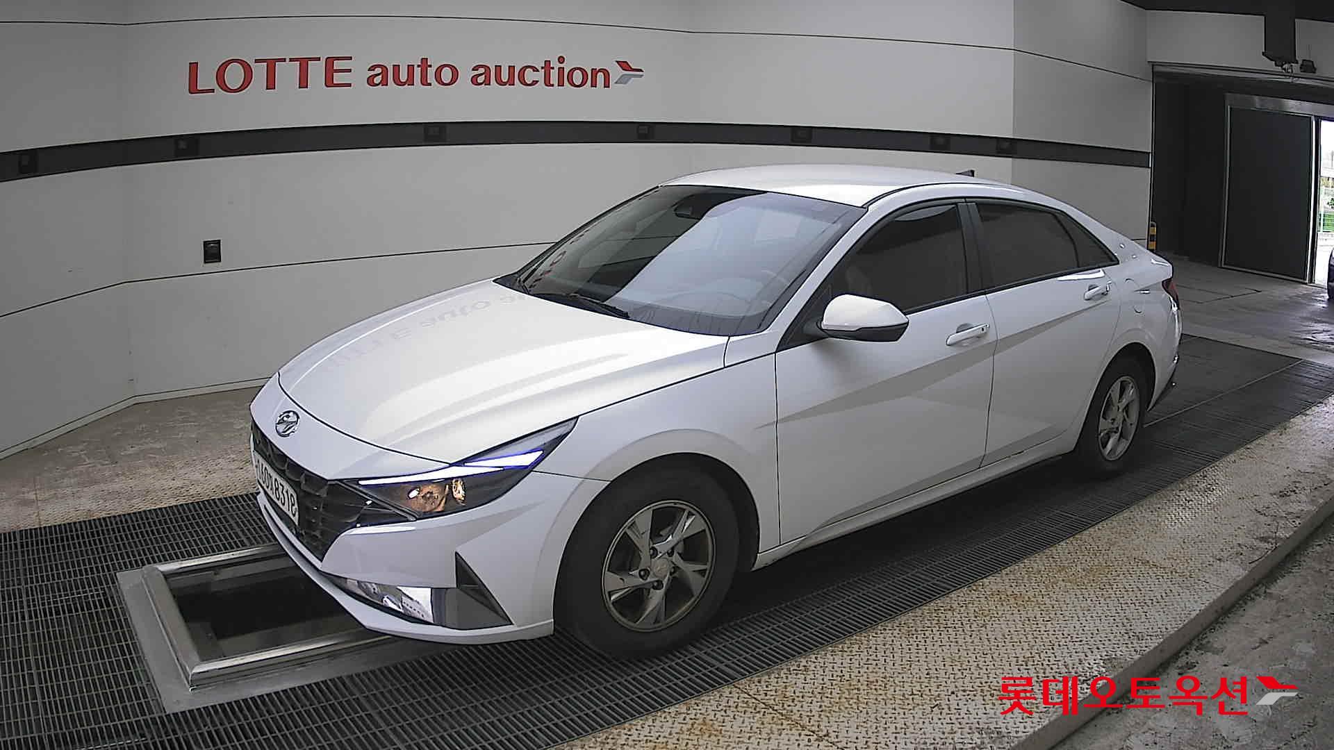 هيونداي إلانترا 2021 - صورة 11