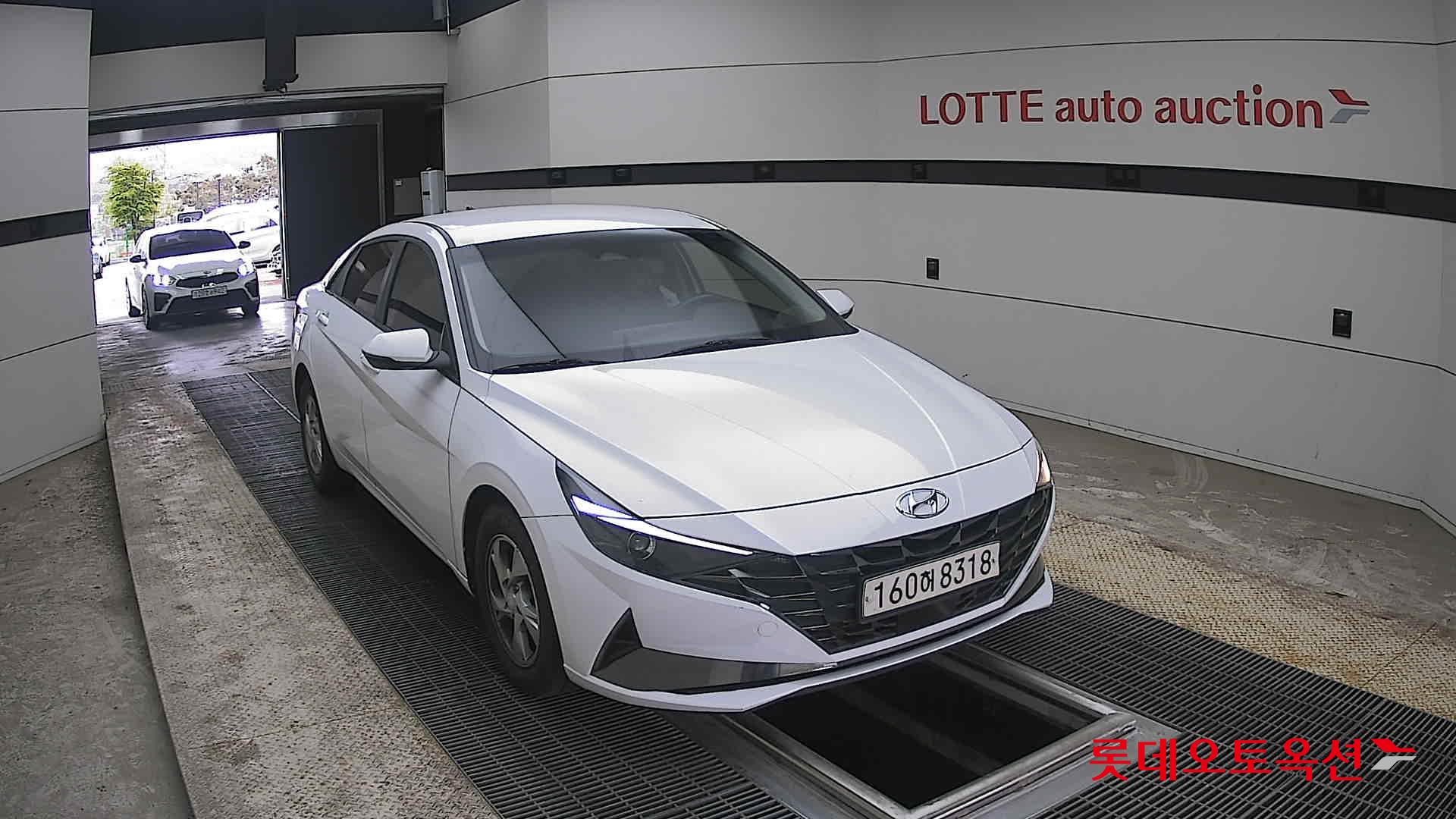 هيونداي إلانترا 2021 - صورة 24