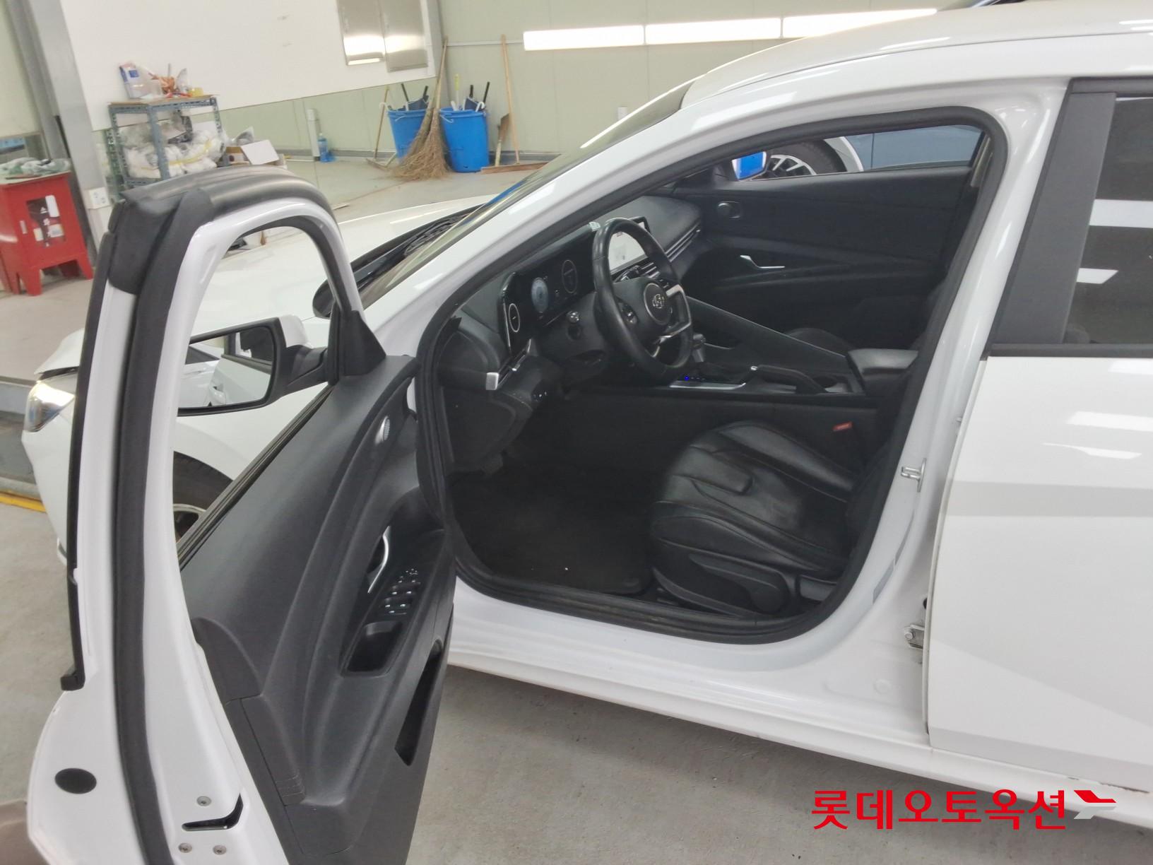 هيونداي إلانترا 2021 - صورة 37