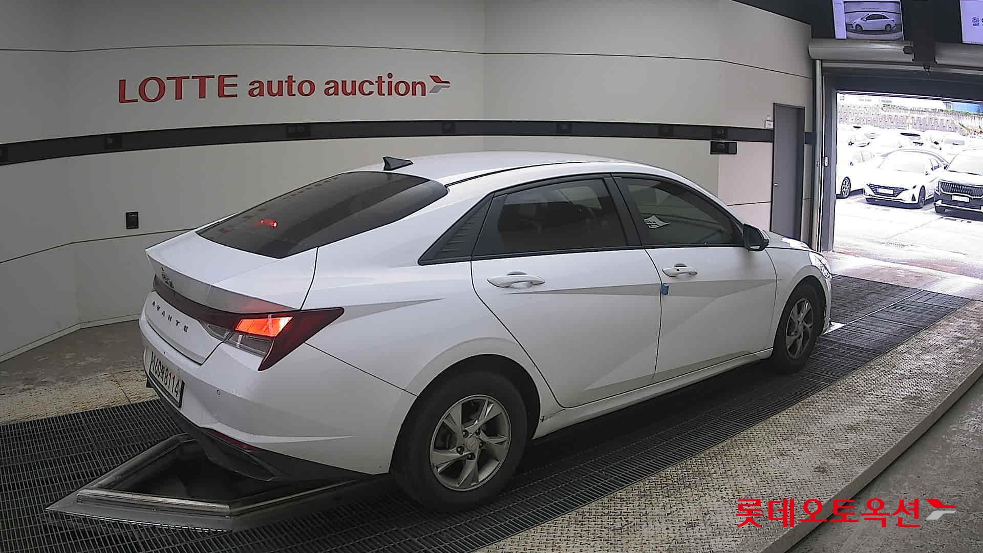 هيونداي إلانترا 2021 - صورة 19