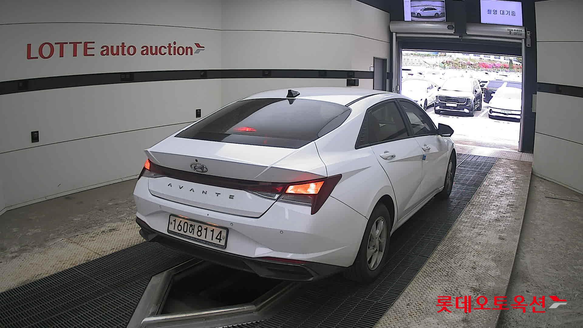 هيونداي إلانترا 2021 - صورة 18