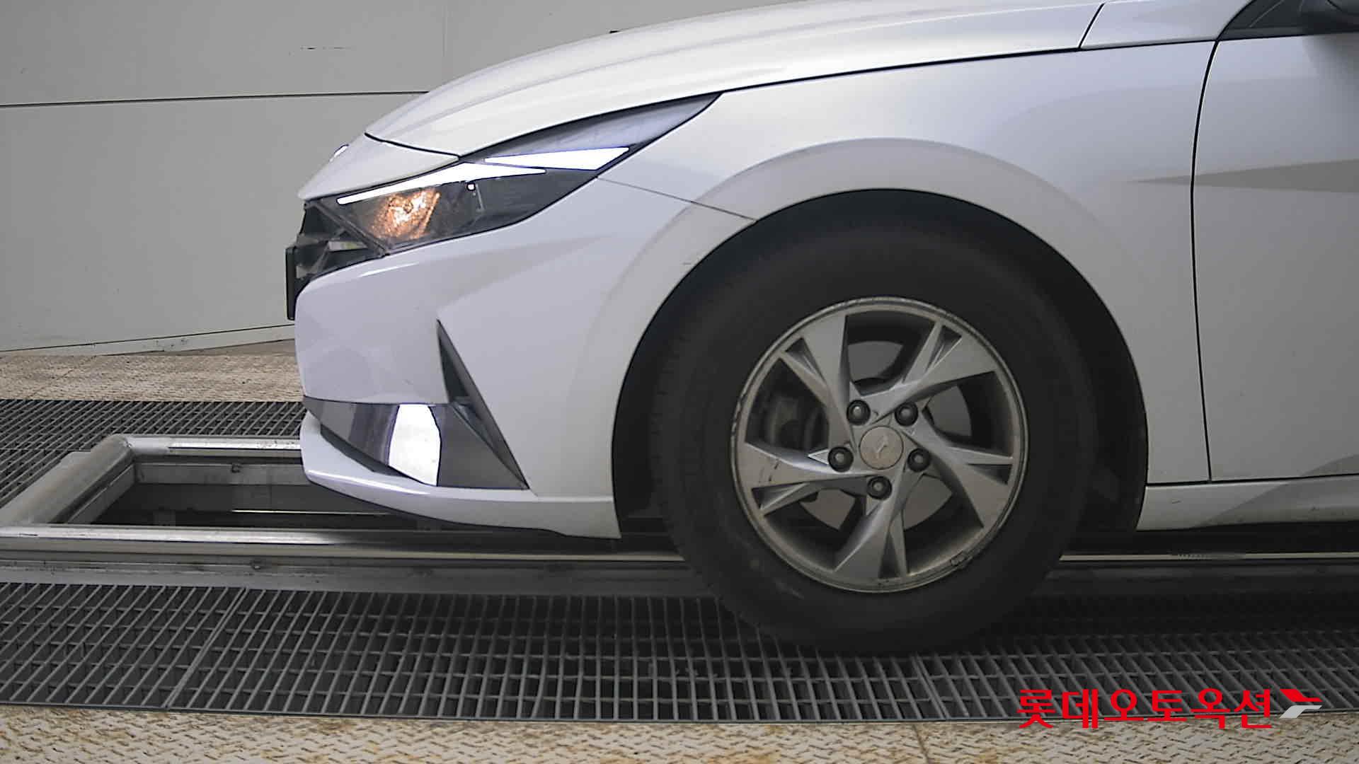 هيونداي إلانترا 2021 - صورة 25