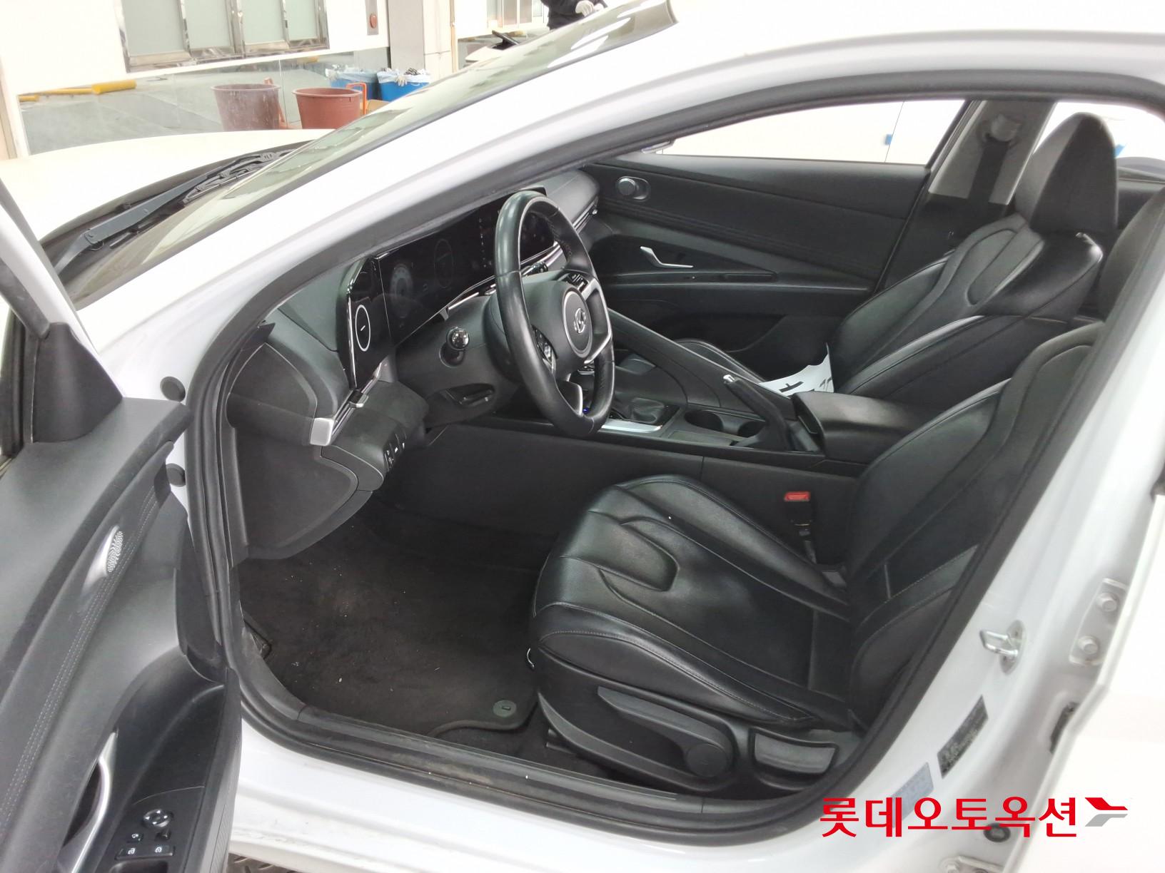 هيونداي إلانترا 2021 - صورة 36