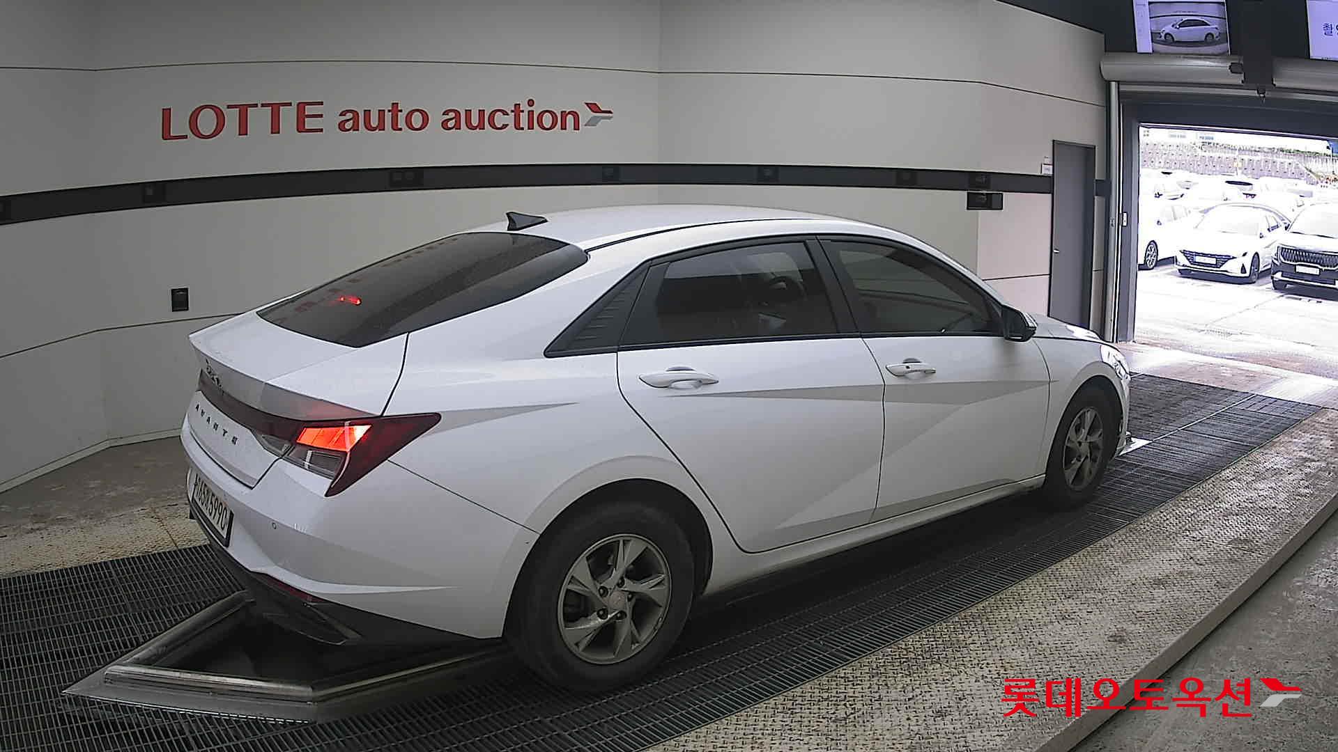 현대자동차 아반떼 2021 - 이미지 19