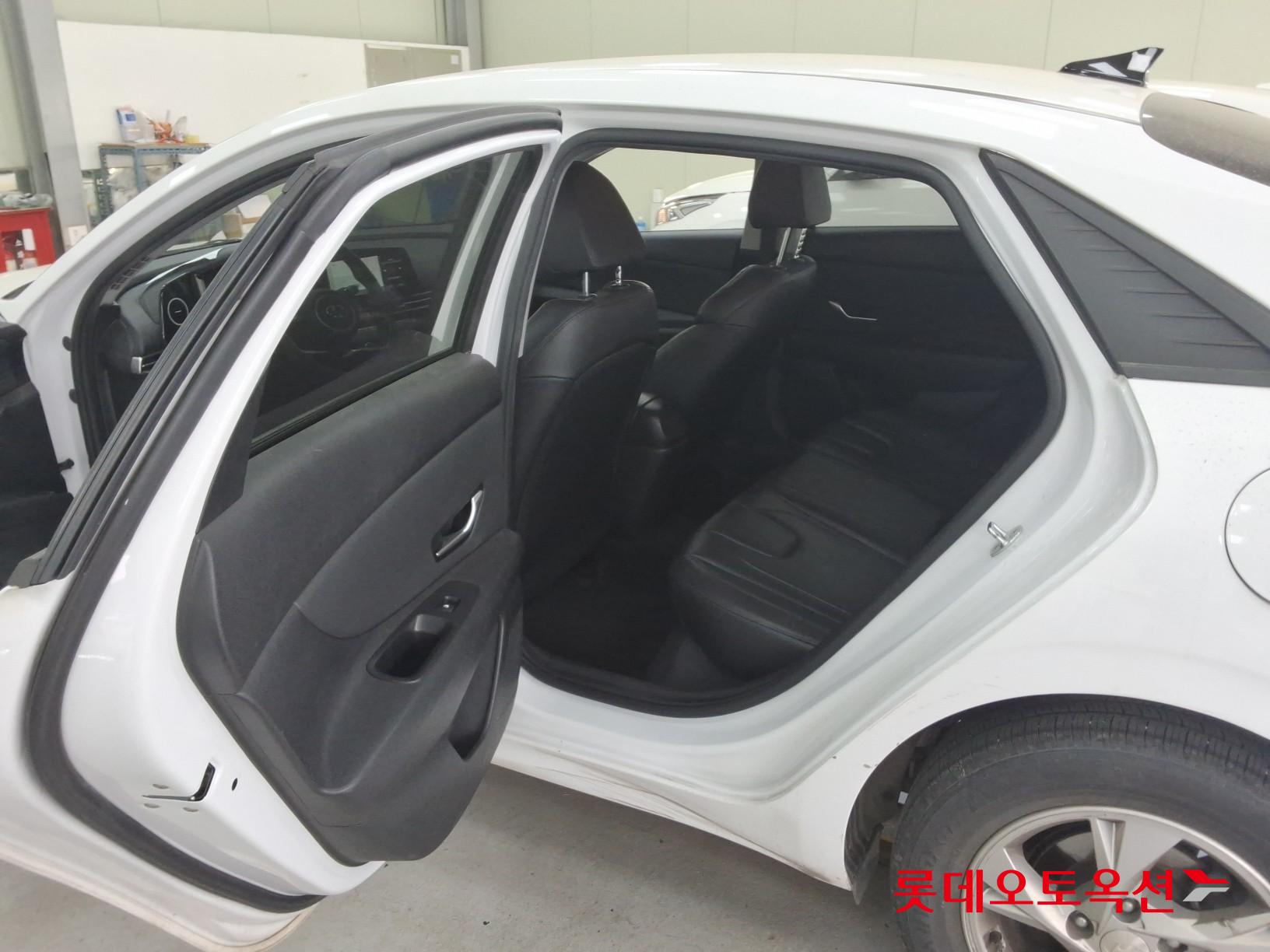 현대자동차 아반떼 2021 - 이미지 38