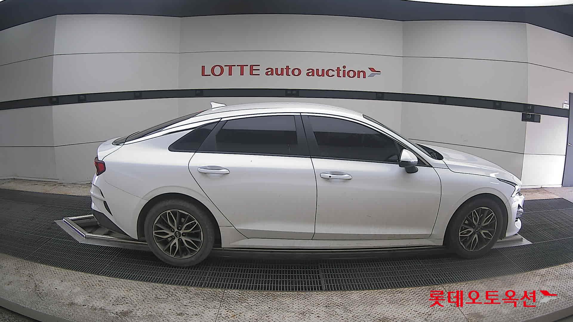 Kia K5 2021 - Image 21