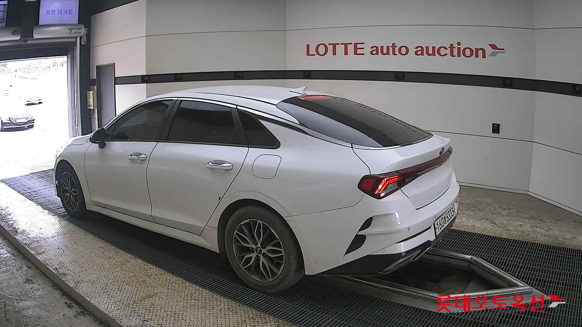 Kia K5 2021 - Image 15