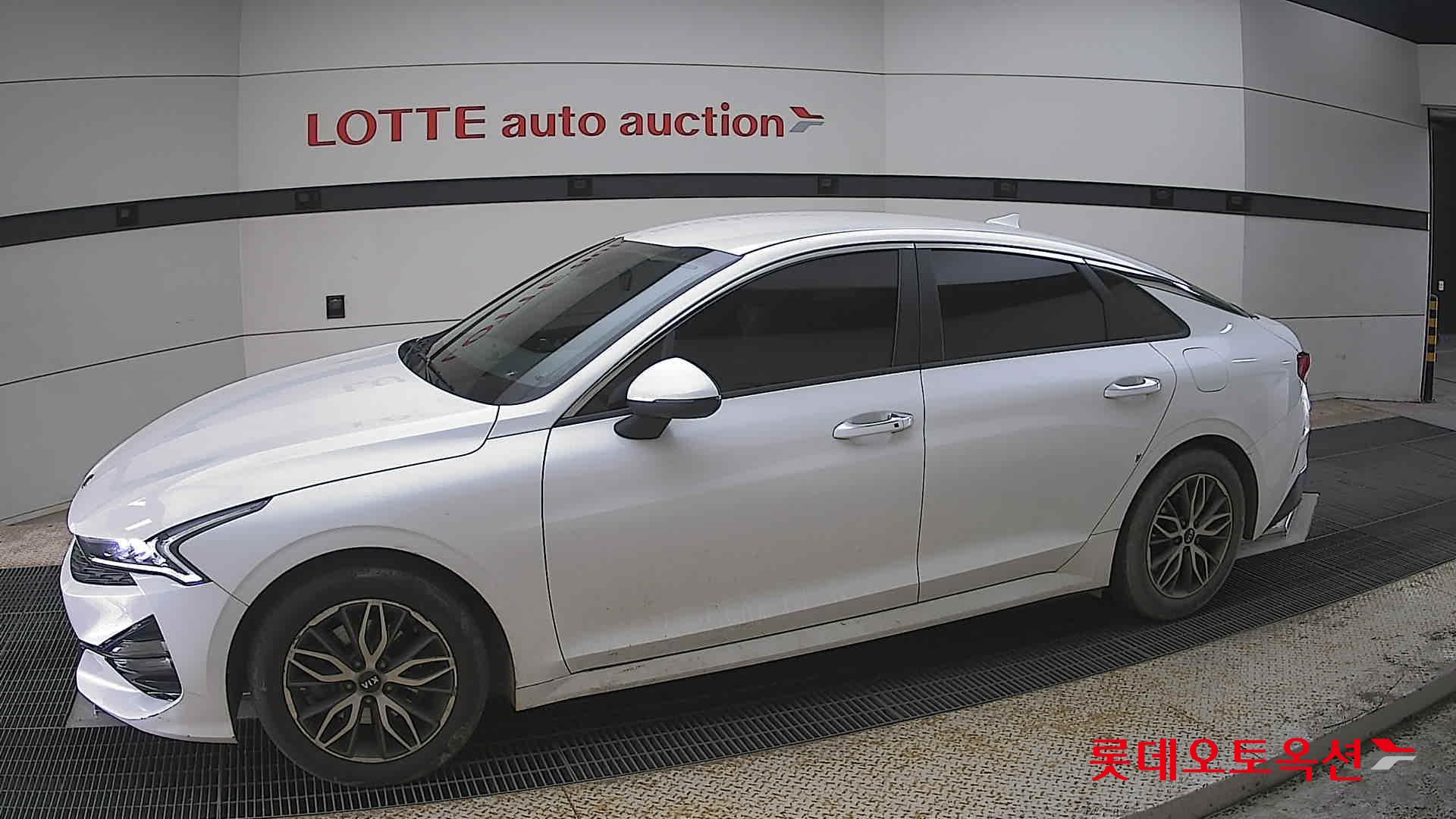 Kia K5 2021 - Image 12