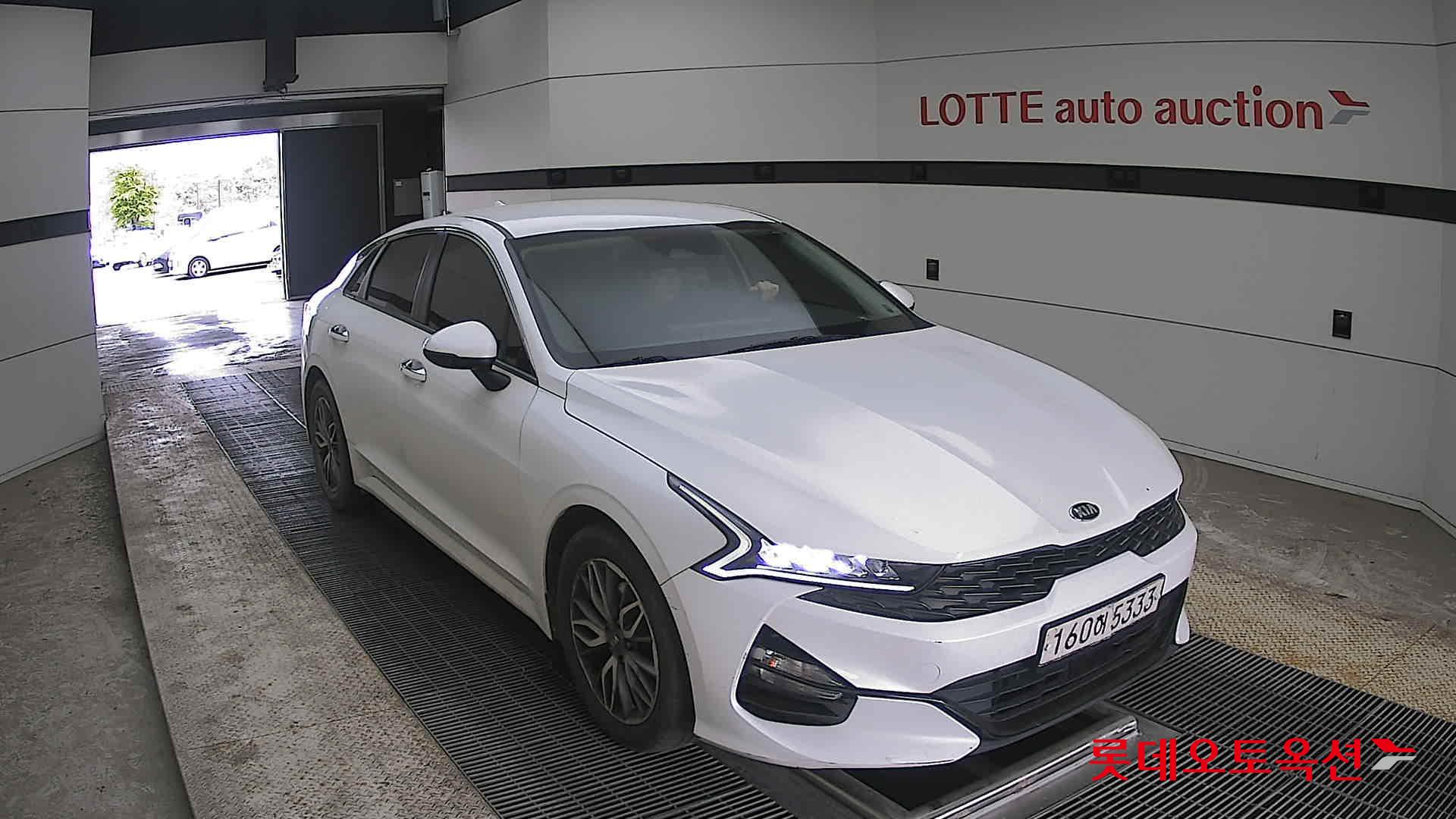 Kia K5 2021 - Image 24