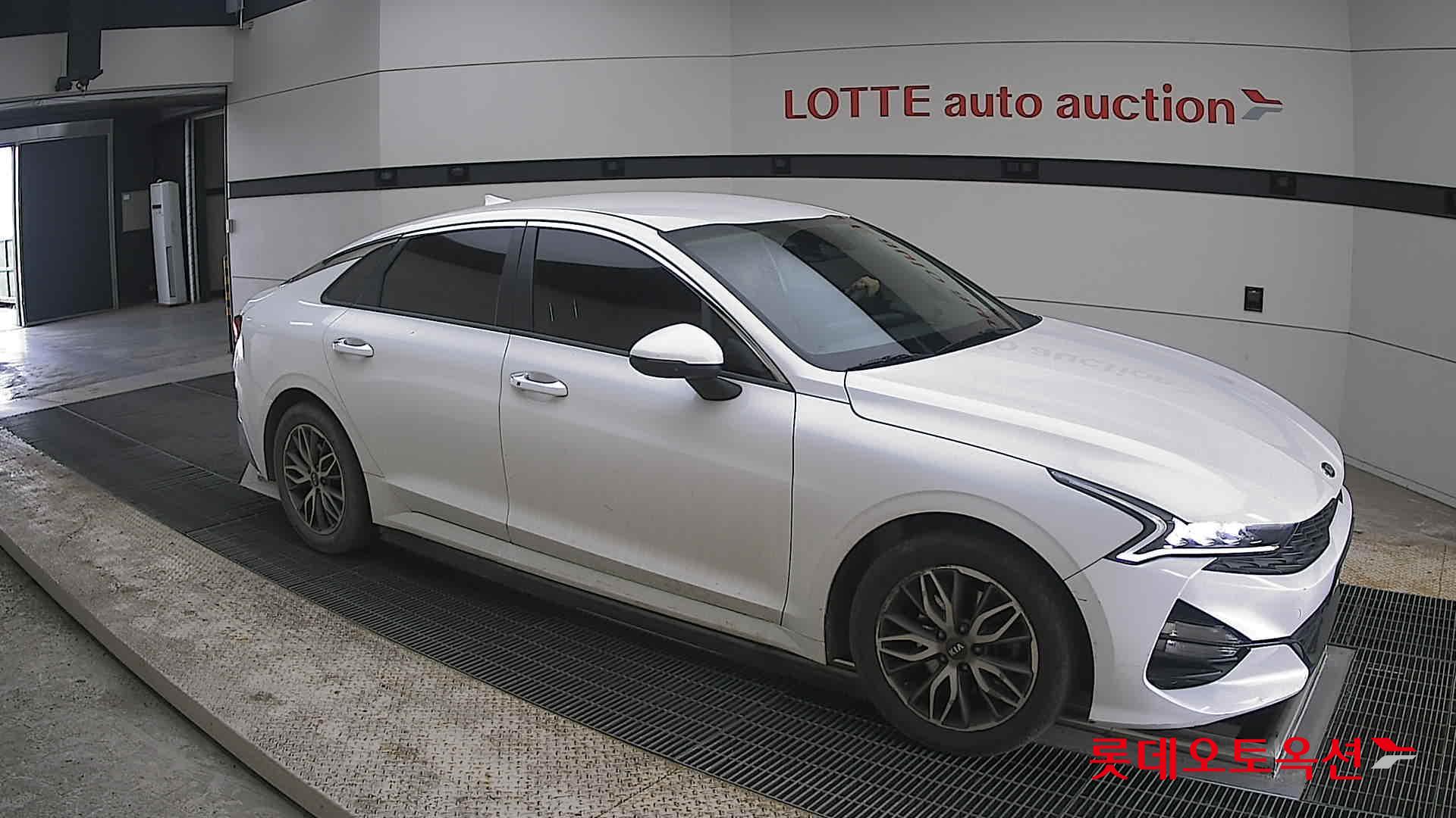 Kia K5 2021 - Image 23