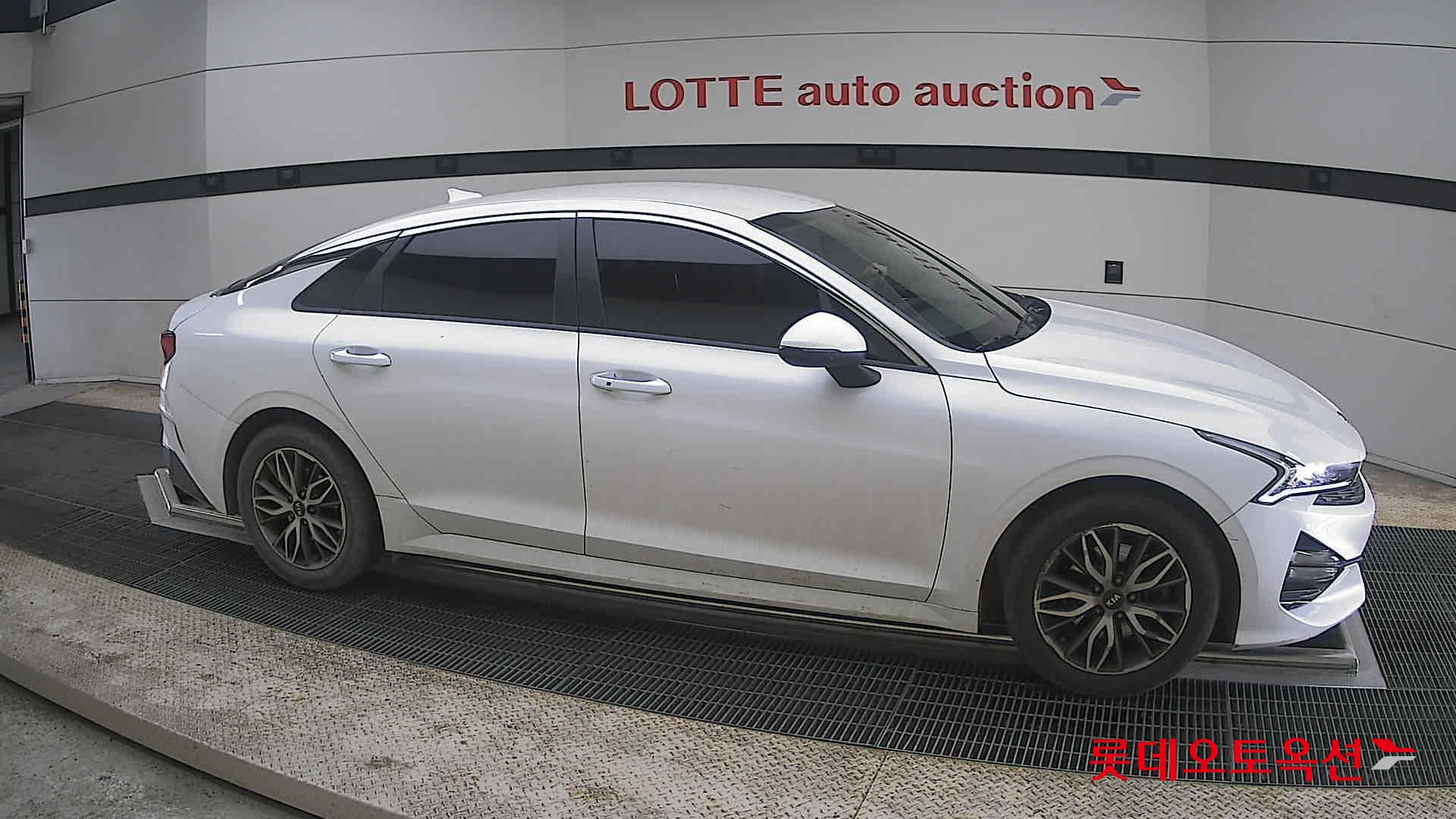 Kia K5 2021 - Image 22