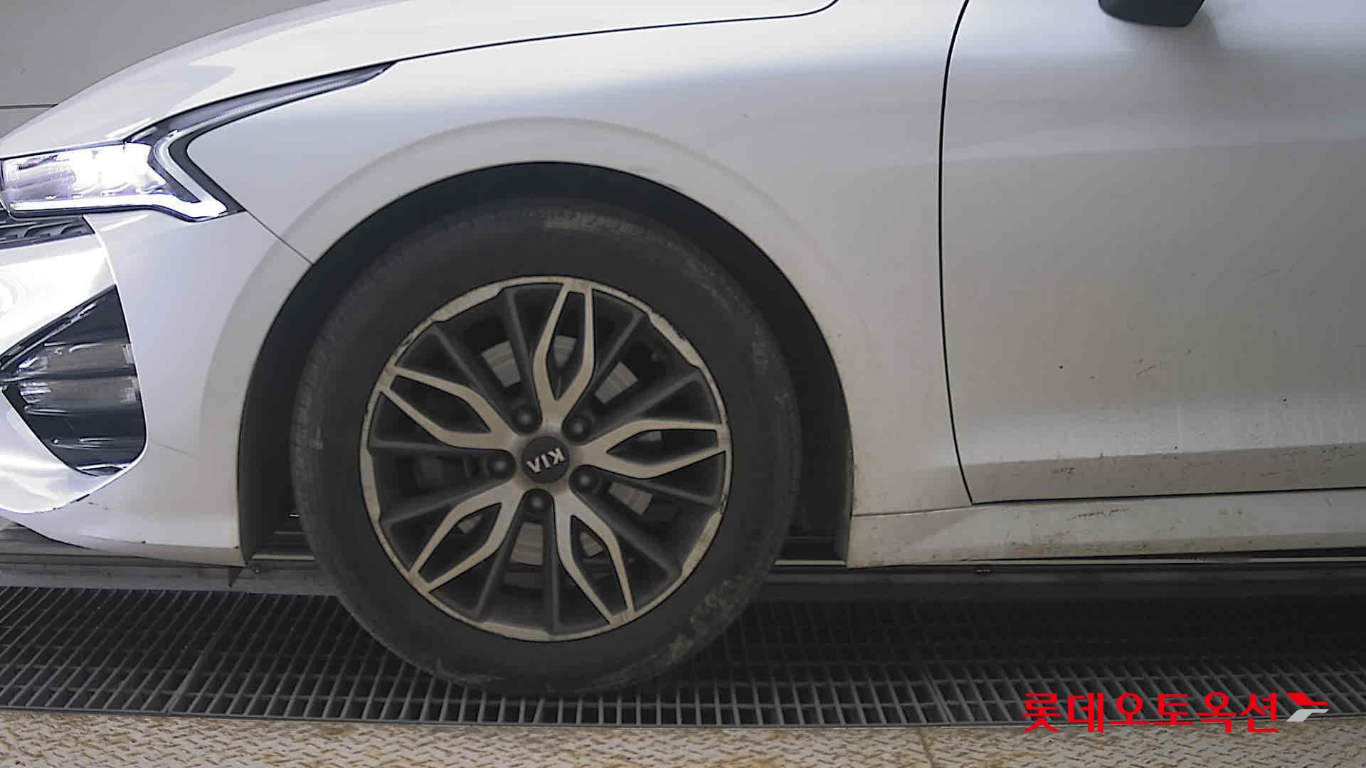 Kia K5 2021 - Image 25