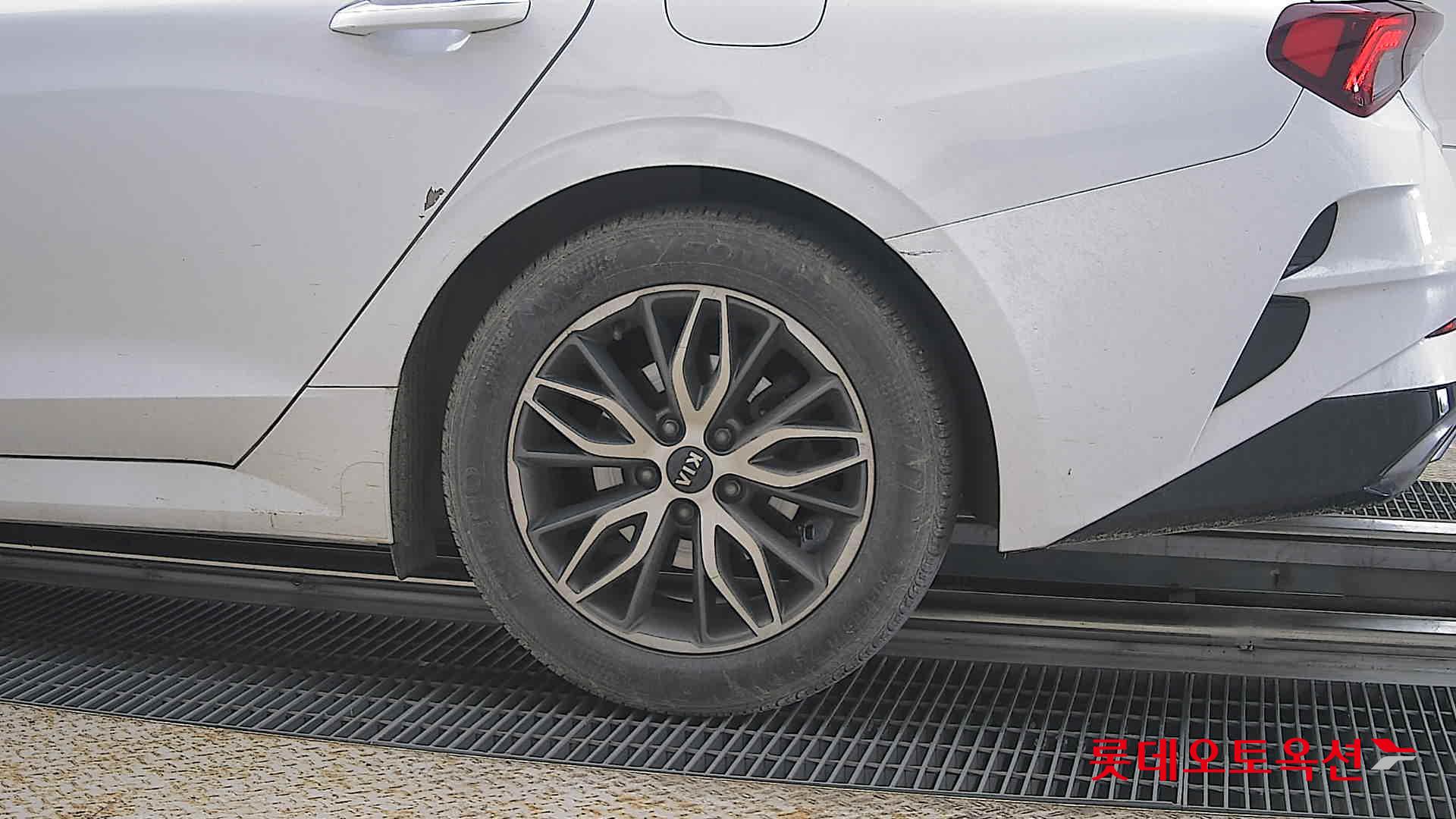 Kia K5 2021 - Image 26