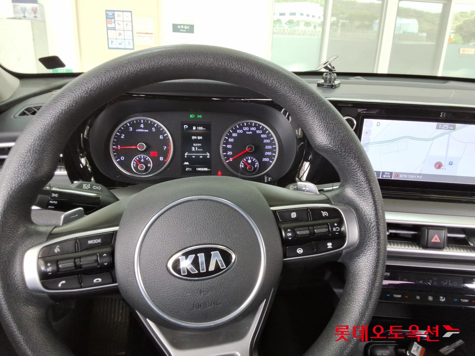 Kia K5 2021 - Image 30