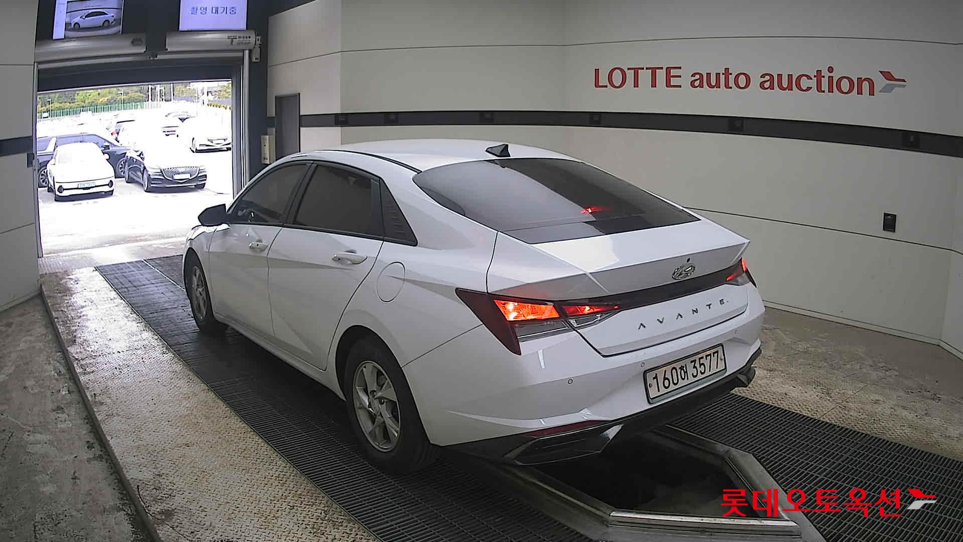 هيونداي إلانترا 2021 - صورة 4