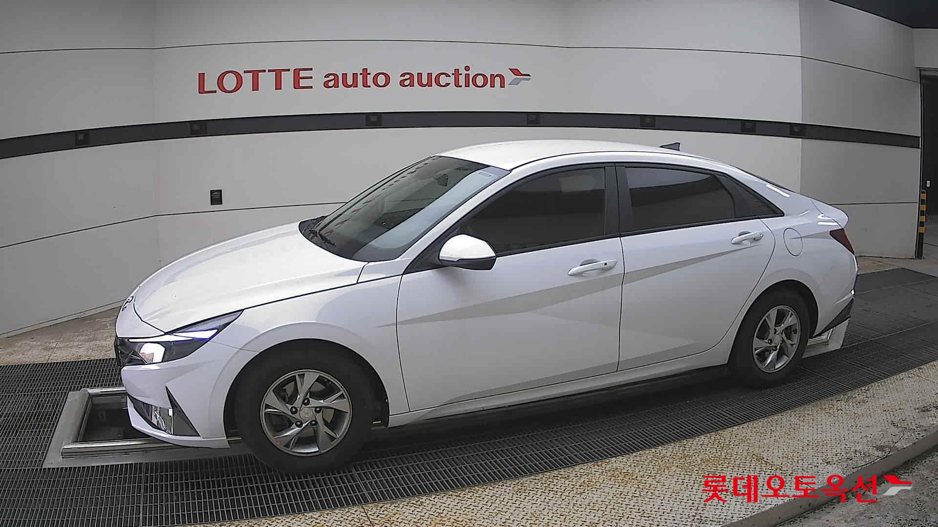 هيونداي إلانترا 2021 - صورة 12