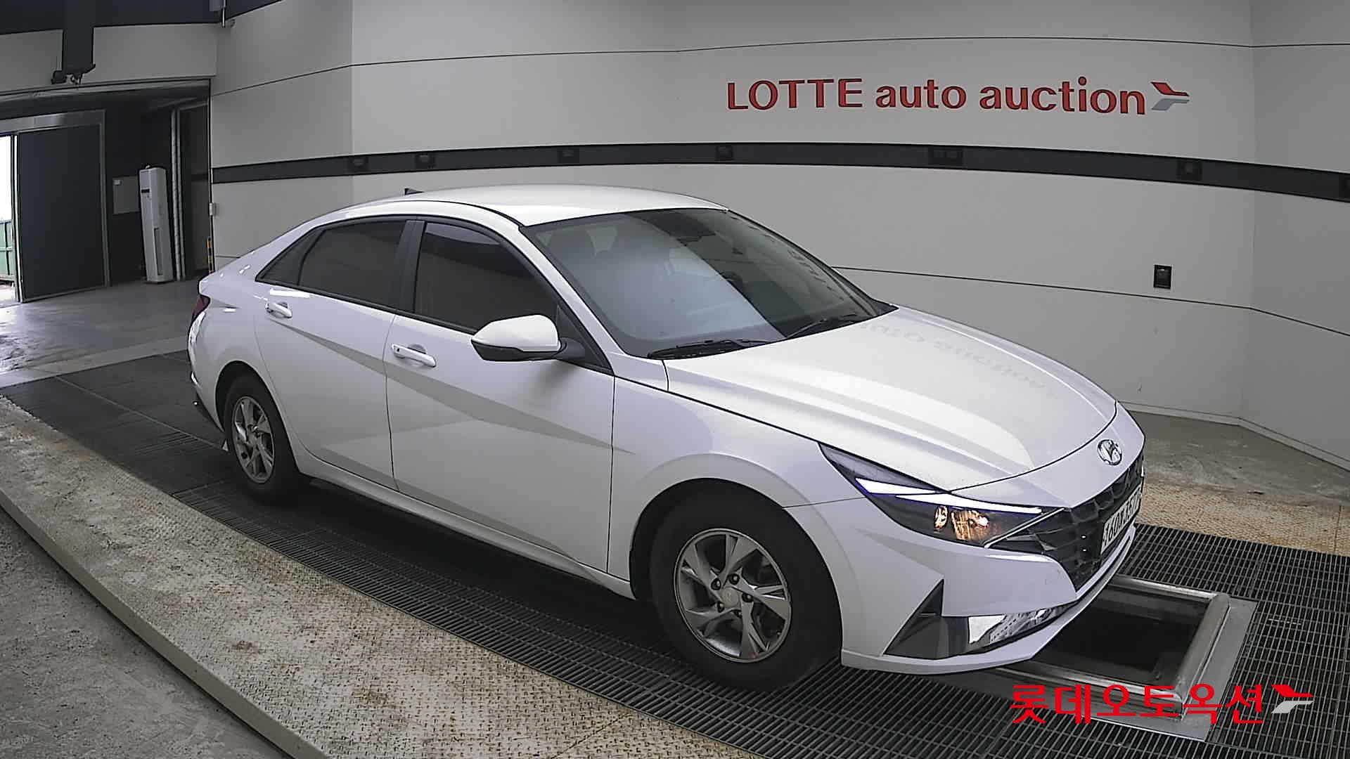 هيونداي إلانترا 2021 - صورة 23