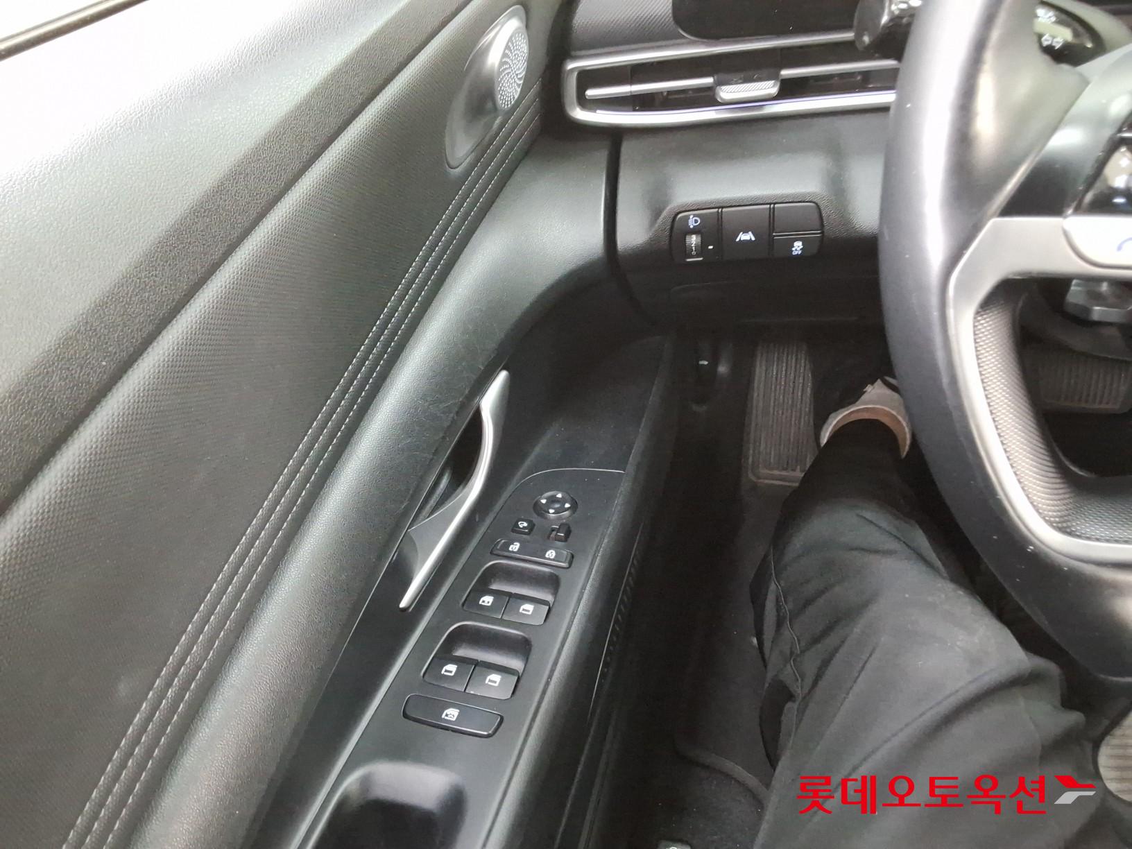 هيونداي إلانترا 2021 - صورة 29