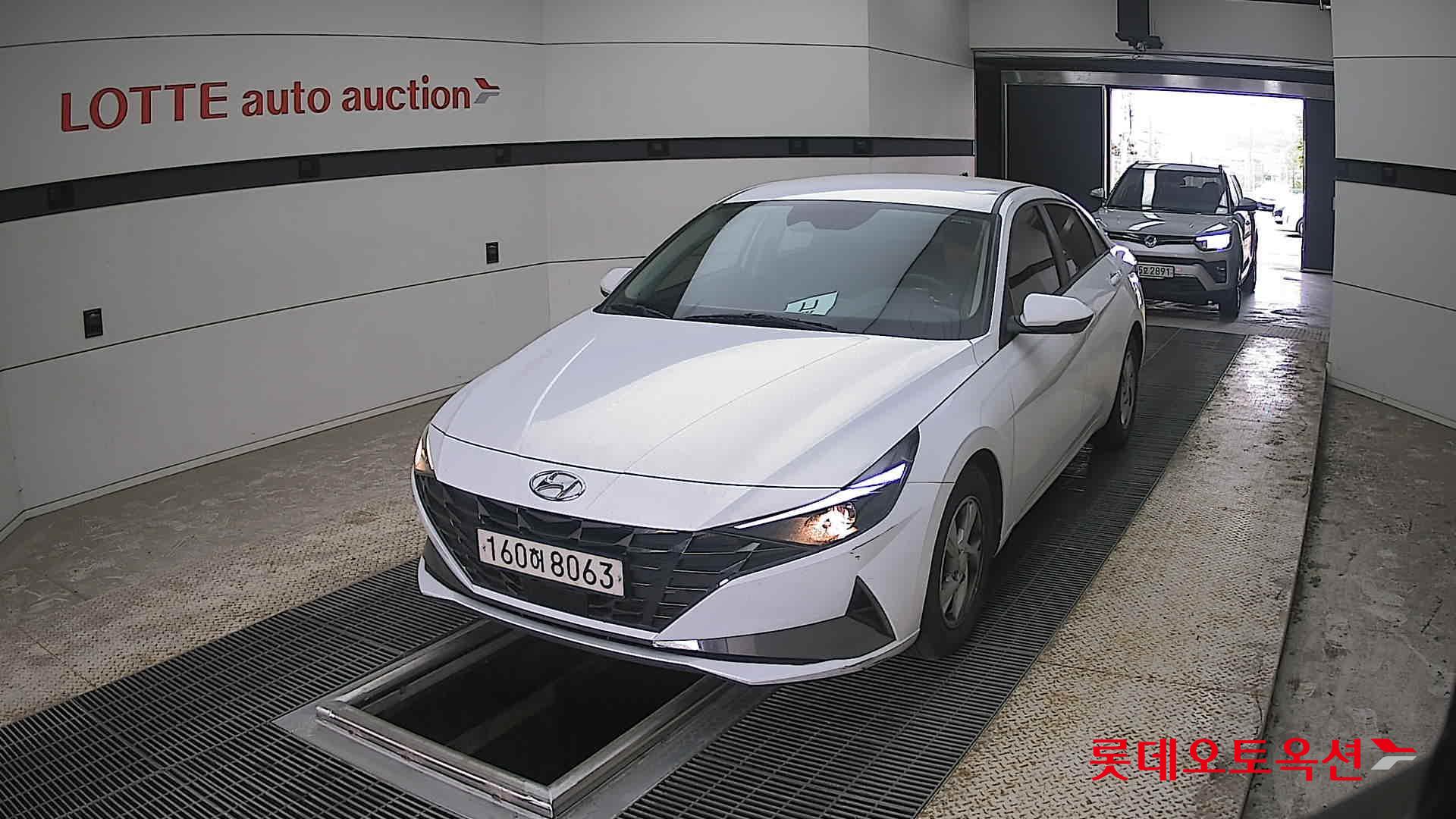 Hyundai Elantra 2021 - Image 10