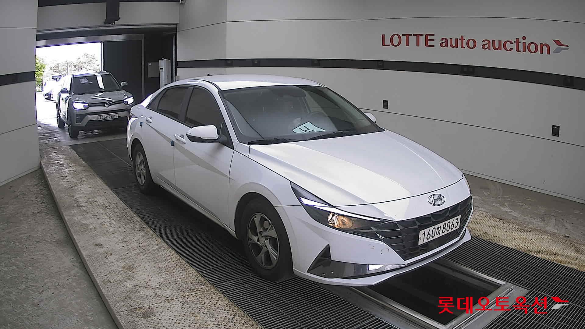 Hyundai Elantra 2021 - Image 6