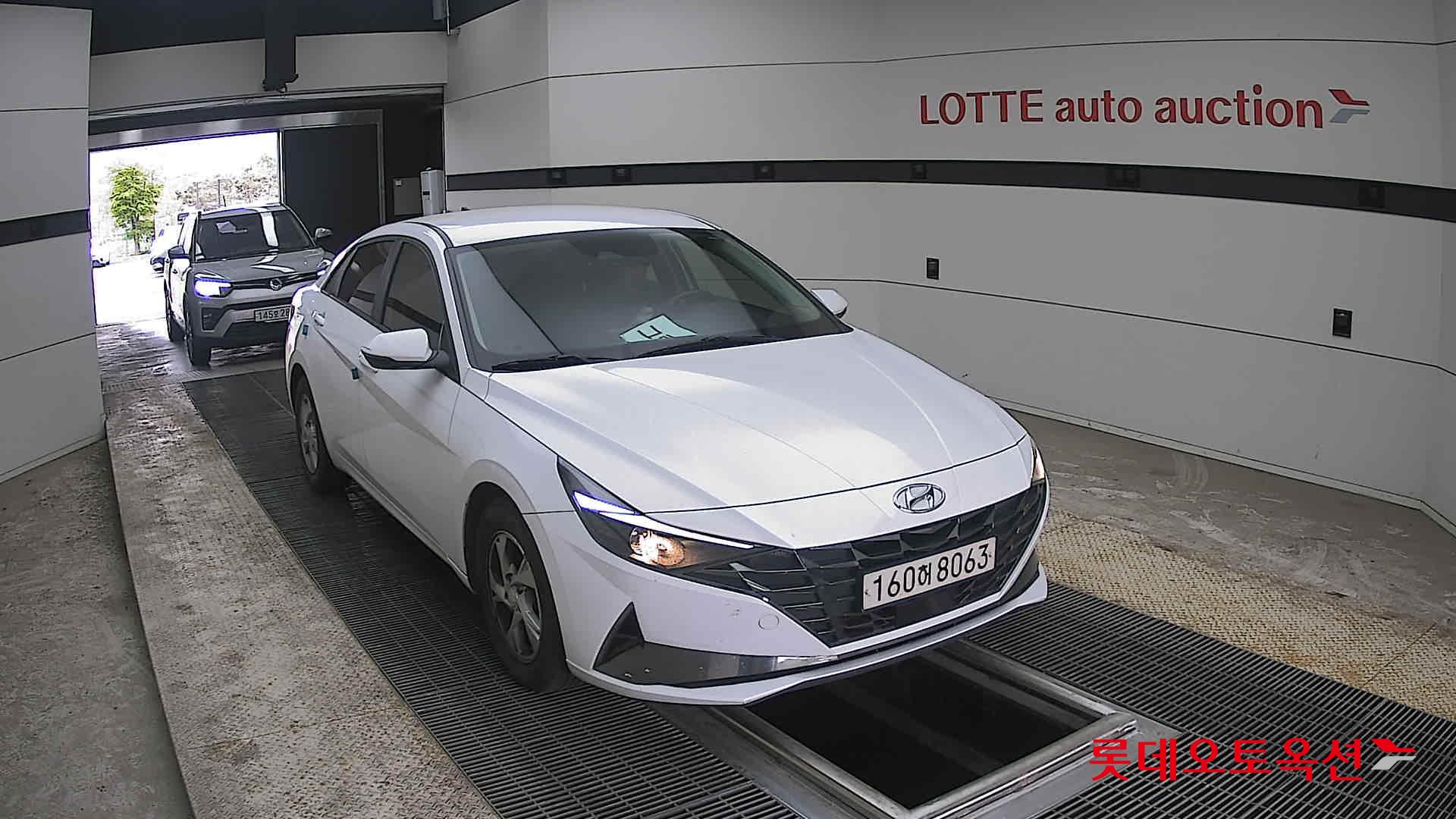 Hyundai Elantra 2021 - Image 24